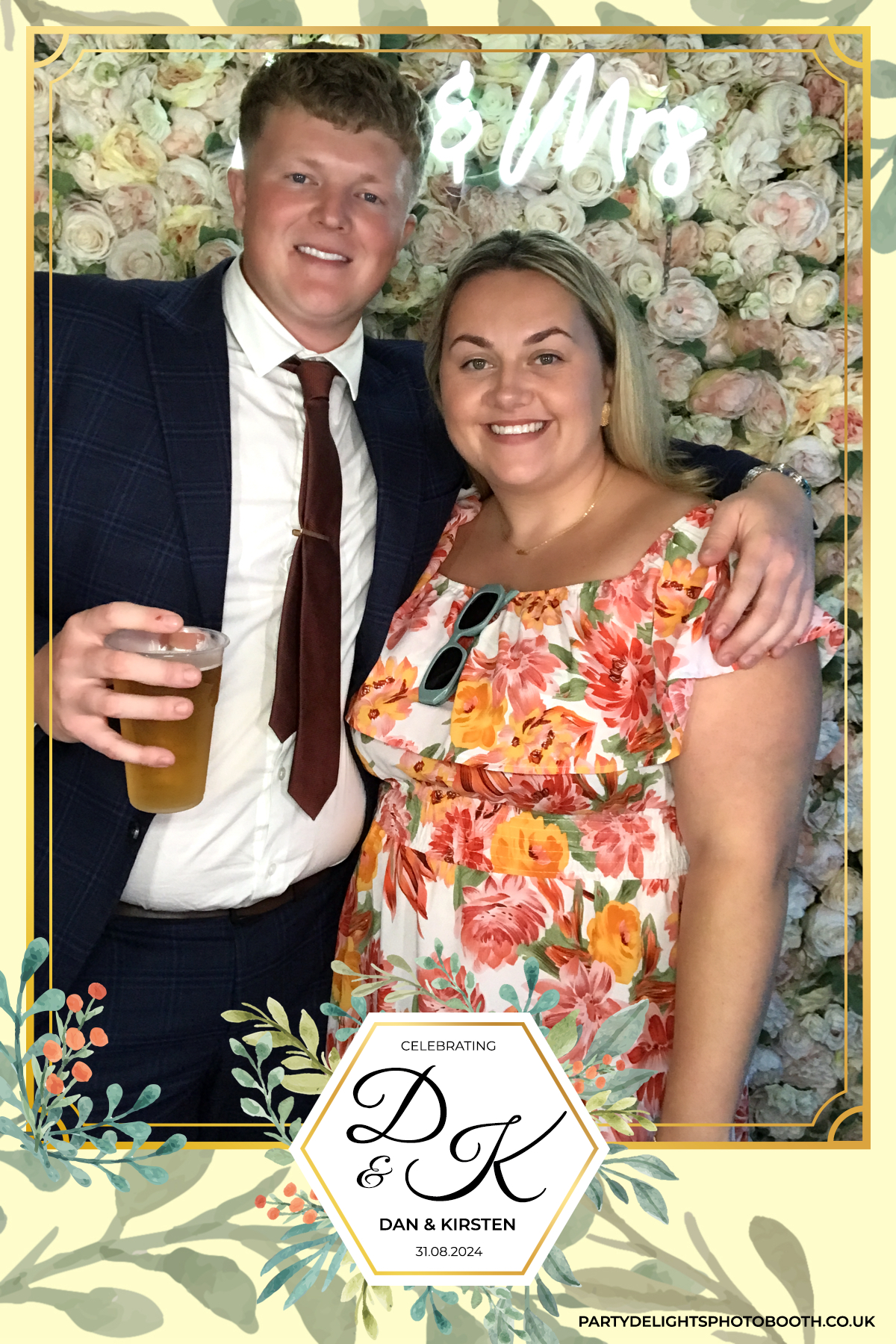 Dan and Kirsten's Wedding | View more photos from the event at gallery.partydelightsphotobooth.co.uk/u/PartyDelightsPhotoBooth/Dan-and-Kirstens-Wedding