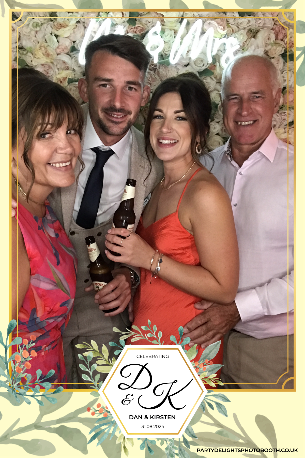 Dan and Kirsten's Wedding | View more photos from the event at gallery.partydelightsphotobooth.co.uk/u/PartyDelightsPhotoBooth/Dan-and-Kirstens-Wedding