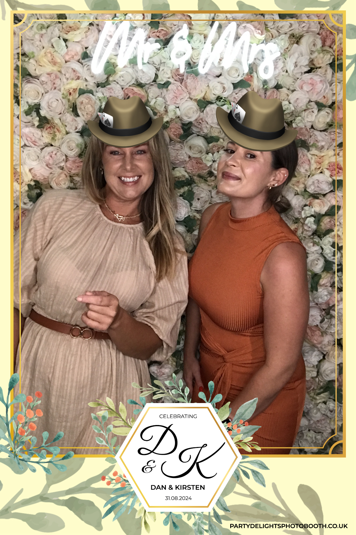 Dan and Kirsten's Wedding | View more photos from the event at gallery.partydelightsphotobooth.co.uk/u/PartyDelightsPhotoBooth/Dan-and-Kirstens-Wedding