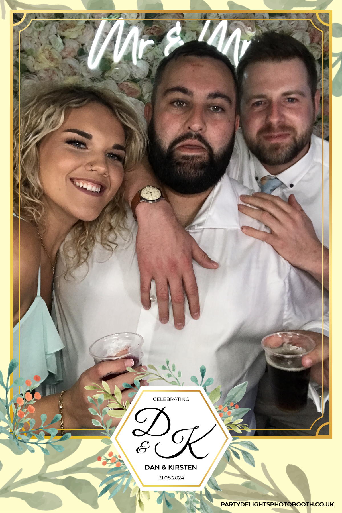 Dan and Kirsten's Wedding | View more photos from the event at gallery.partydelightsphotobooth.co.uk/u/PartyDelightsPhotoBooth/Dan-and-Kirstens-Wedding