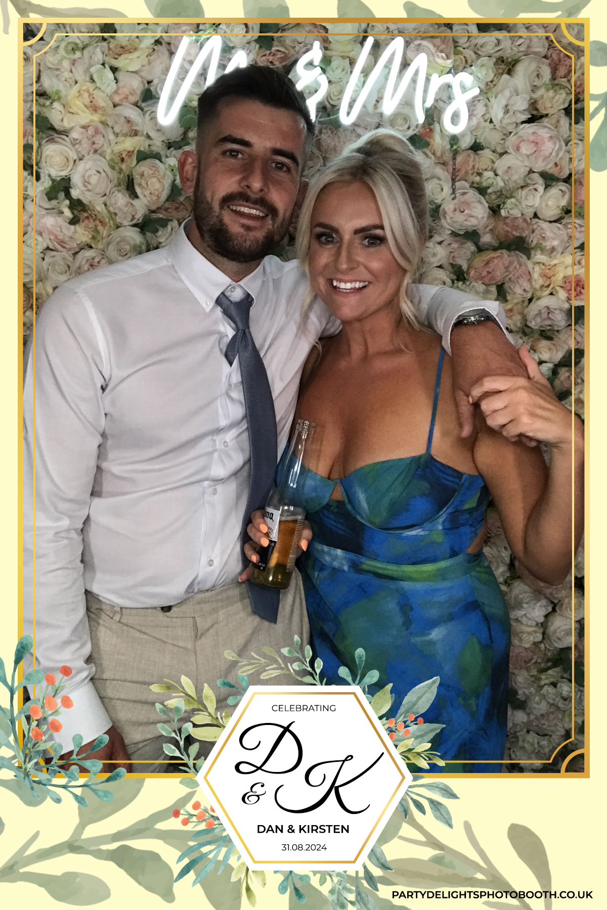 Dan and Kirsten's Wedding | View more photos from the event at gallery.partydelightsphotobooth.co.uk/u/PartyDelightsPhotoBooth/Dan-and-Kirstens-Wedding