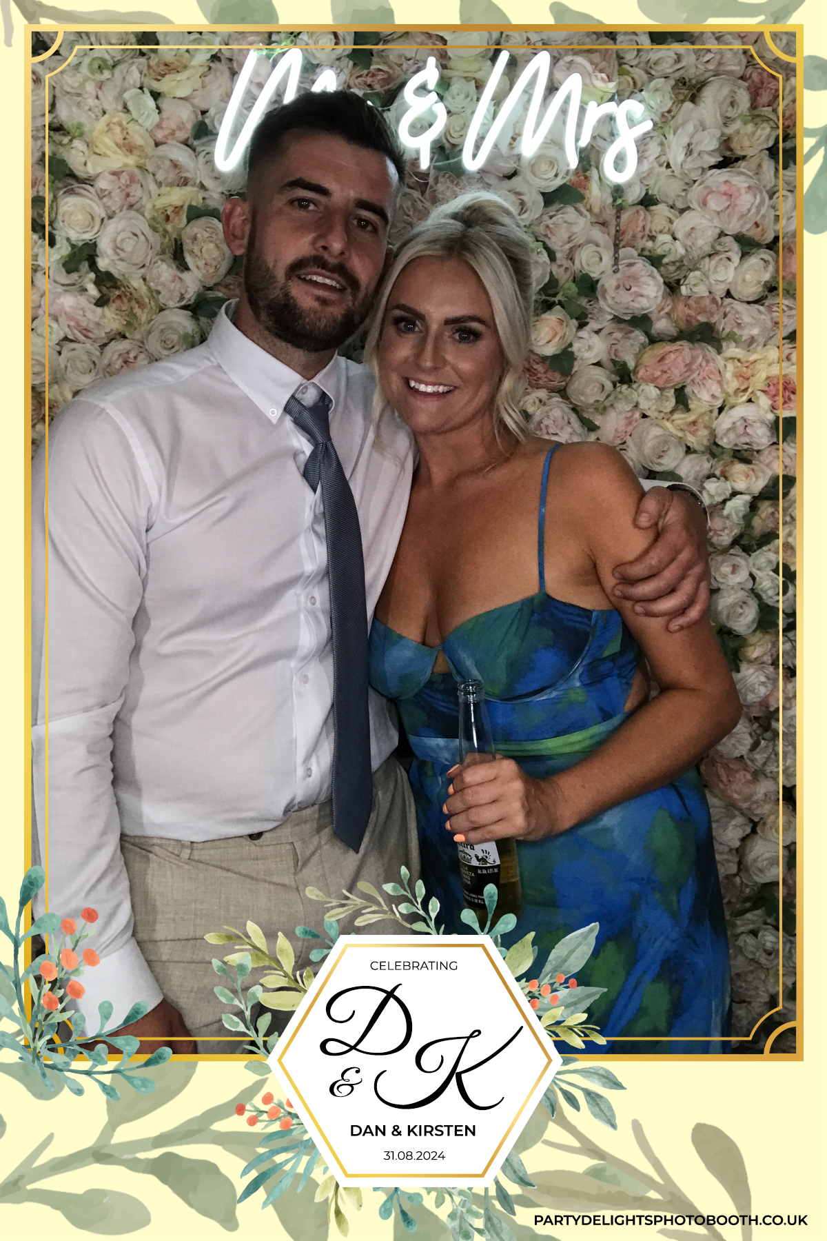 Dan and Kirsten's Wedding | View more photos from the event at gallery.partydelightsphotobooth.co.uk/u/PartyDelightsPhotoBooth/Dan-and-Kirstens-Wedding