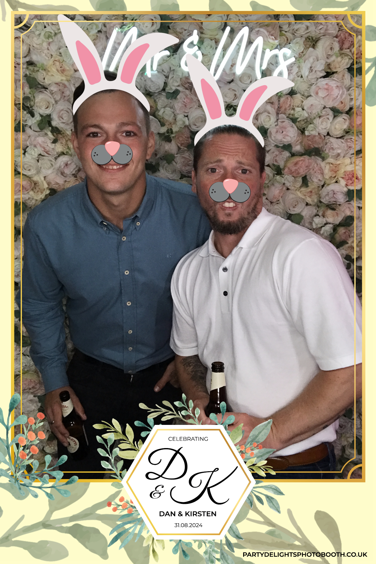 Dan and Kirsten's Wedding | View more photos from the event at gallery.partydelightsphotobooth.co.uk/u/PartyDelightsPhotoBooth/Dan-and-Kirstens-Wedding