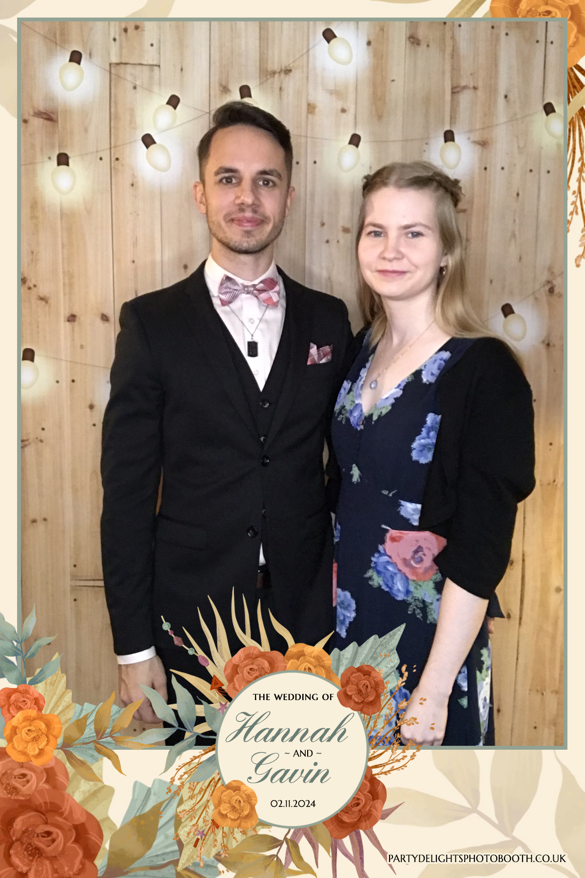 Hannah and Gavin's Wedding | View more photos from the event at gallery.partydelightsphotobooth.co.uk/u/PartyDelightsPhotoBooth/Hannah-and-Gavins-Wedding