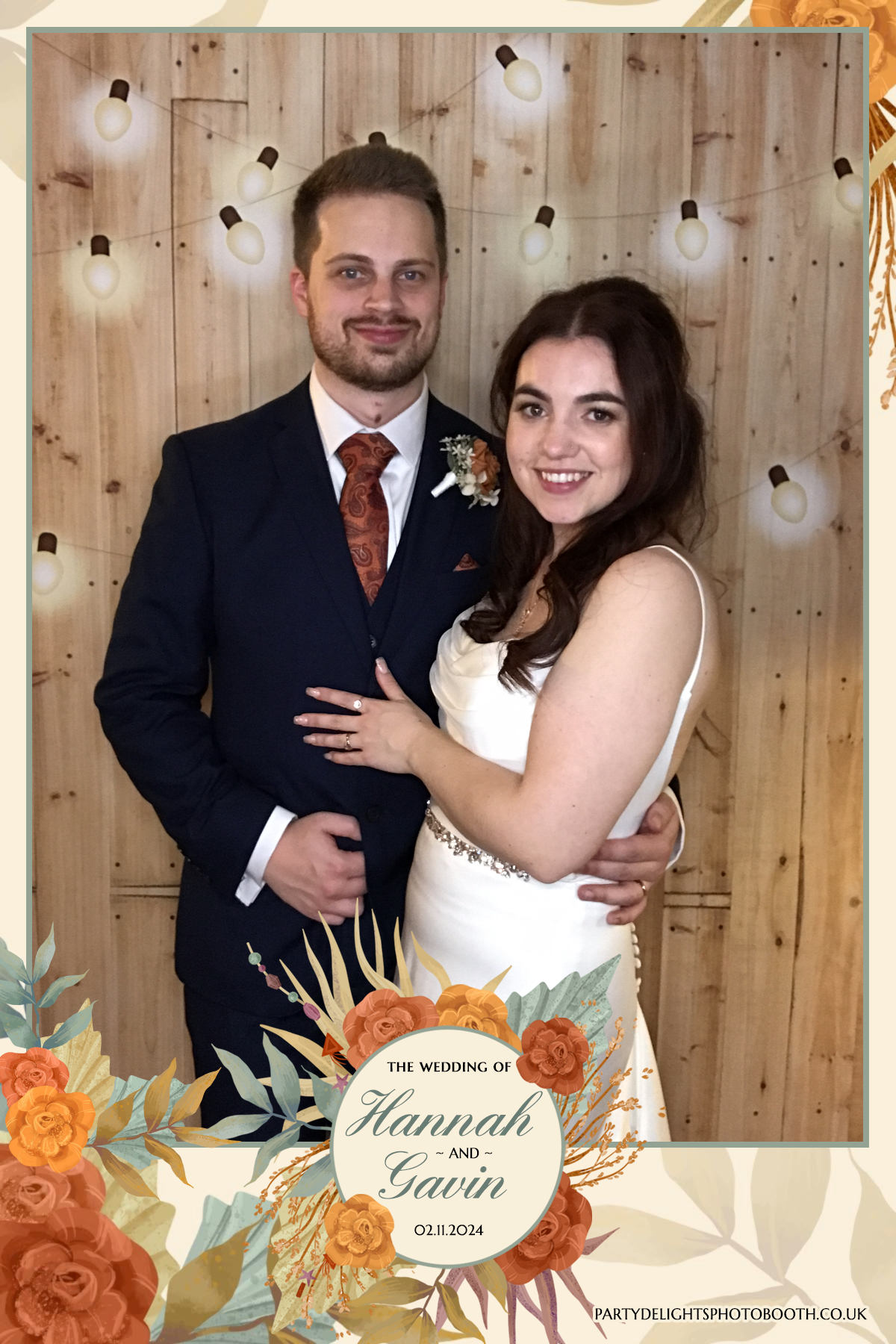 Hannah and Gavin's Wedding | View more photos from the event at gallery.partydelightsphotobooth.co.uk/u/PartyDelightsPhotoBooth/Hannah-and-Gavins-Wedding