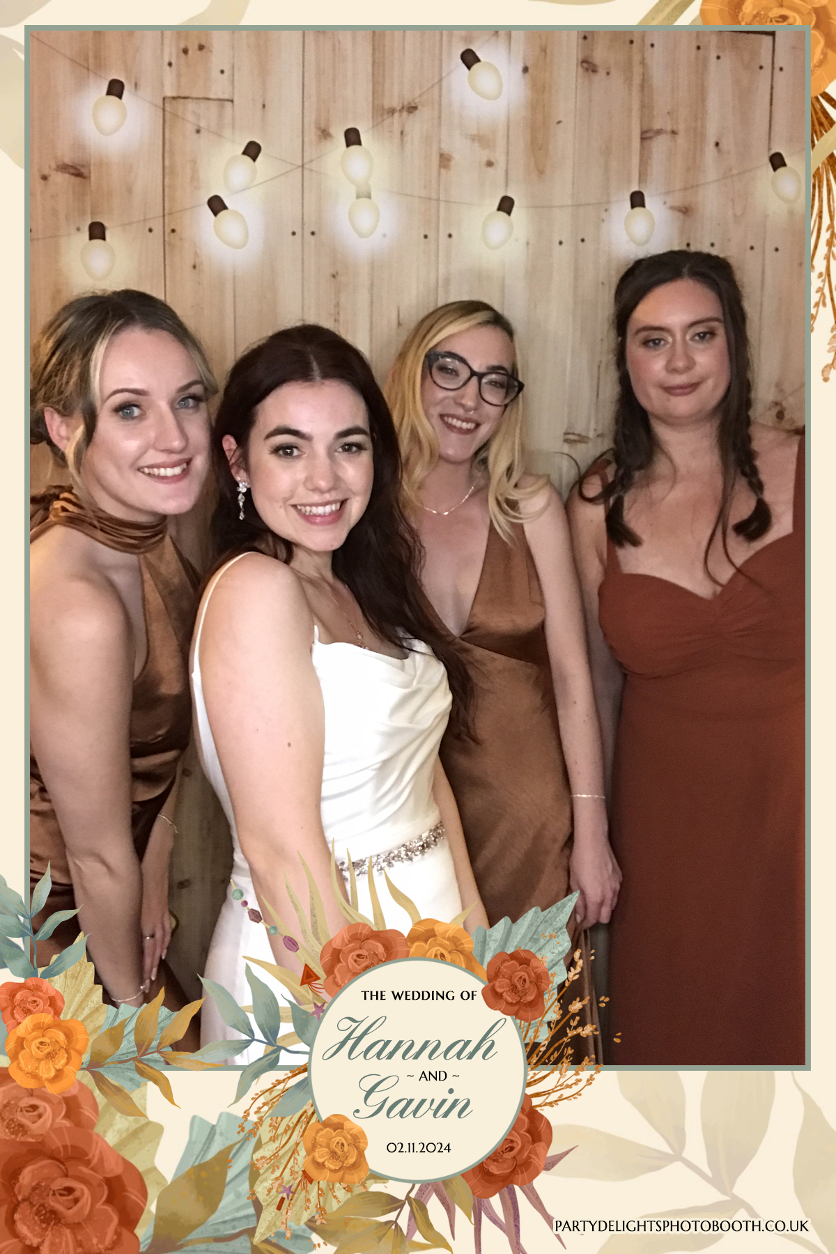 Hannah and Gavin's Wedding | View more photos from the event at gallery.partydelightsphotobooth.co.uk/u/PartyDelightsPhotoBooth/Hannah-and-Gavins-Wedding