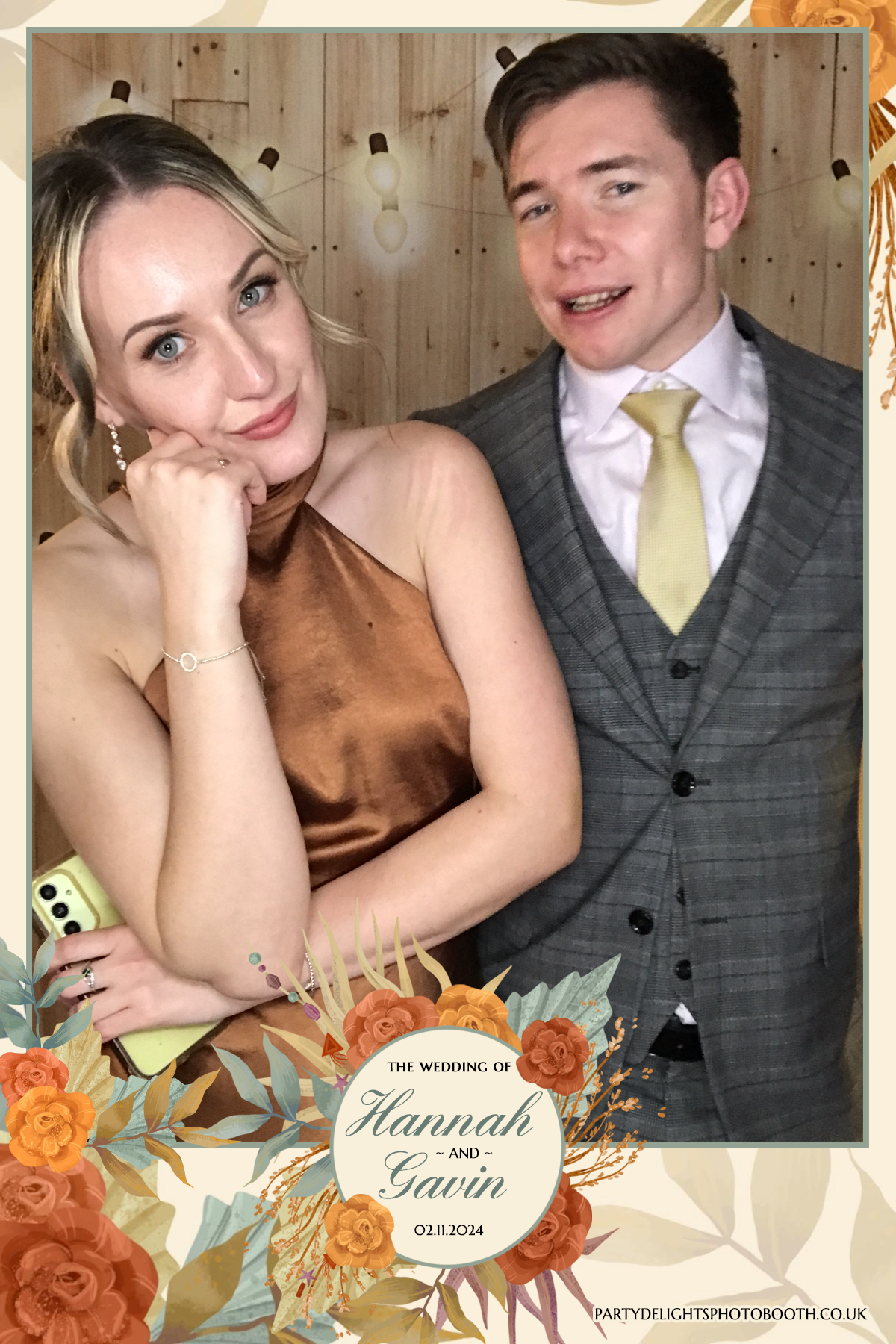 Hannah and Gavin's Wedding | View more photos from the event at gallery.partydelightsphotobooth.co.uk/u/PartyDelightsPhotoBooth/Hannah-and-Gavins-Wedding