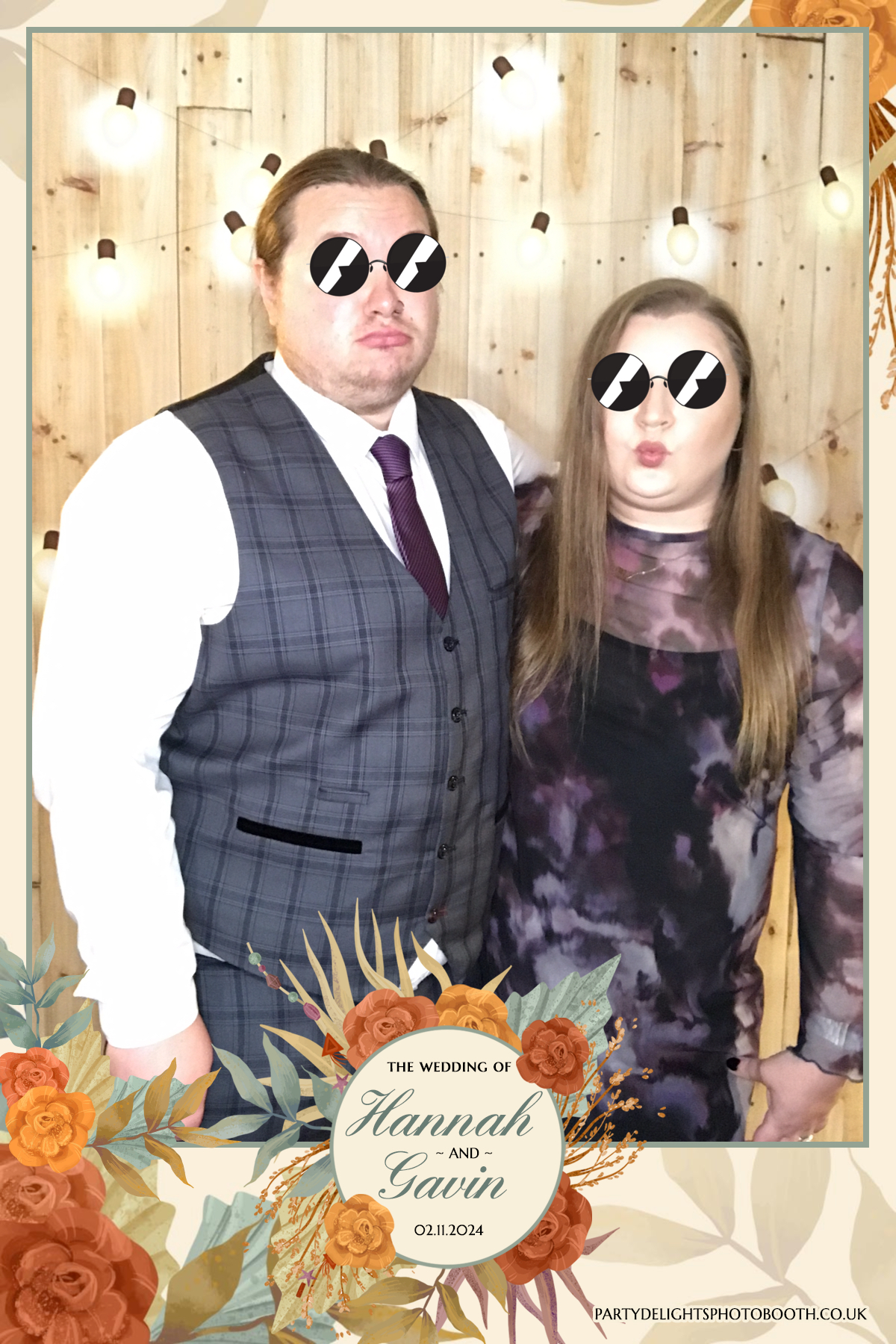 Hannah and Gavin's Wedding | View more photos from the event at gallery.partydelightsphotobooth.co.uk/u/PartyDelightsPhotoBooth/Hannah-and-Gavins-Wedding