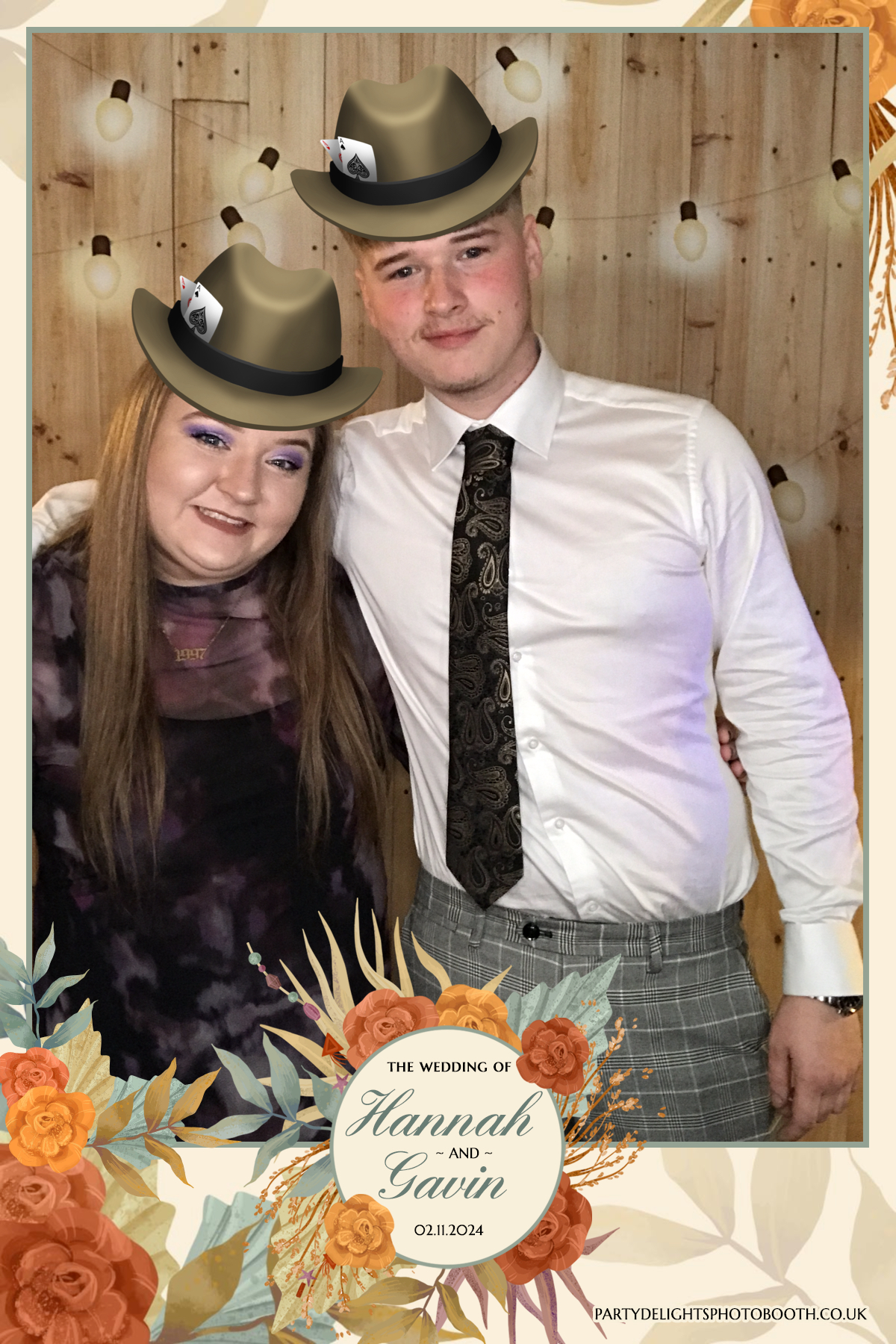 Hannah and Gavin's Wedding | View more photos from the event at gallery.partydelightsphotobooth.co.uk/u/PartyDelightsPhotoBooth/Hannah-and-Gavins-Wedding