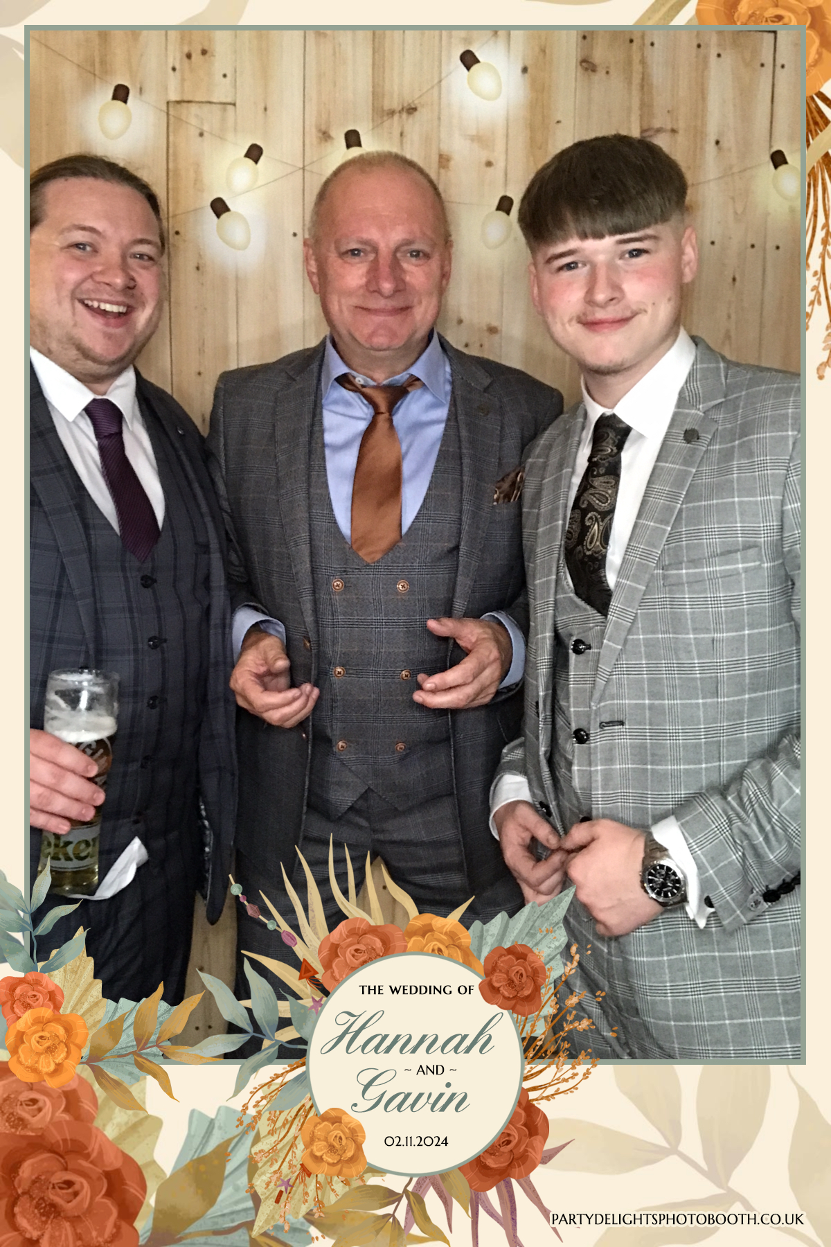 Hannah and Gavin's Wedding | View more photos from the event at gallery.partydelightsphotobooth.co.uk/u/PartyDelightsPhotoBooth/Hannah-and-Gavins-Wedding