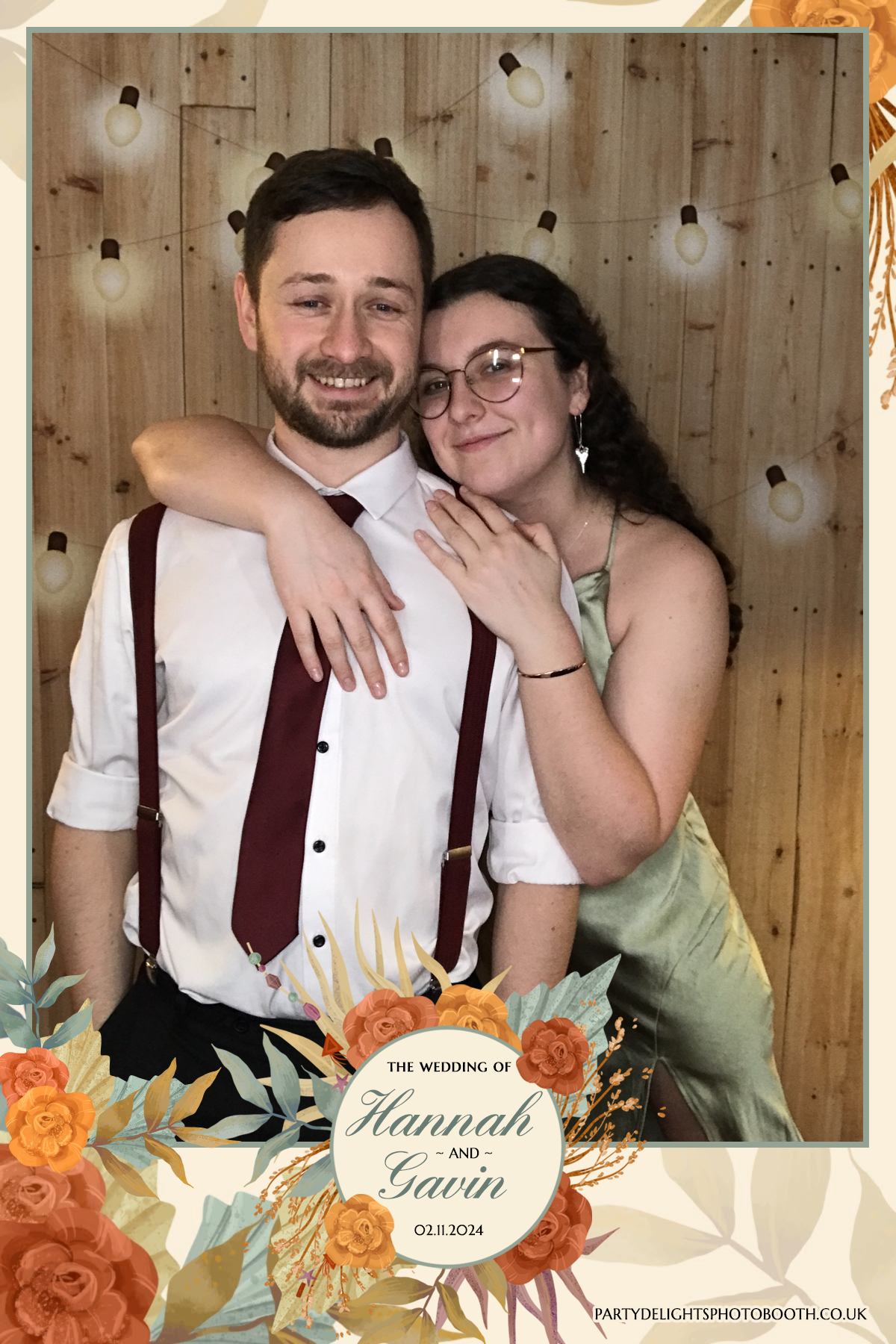 Hannah and Gavin's Wedding | View more photos from the event at gallery.partydelightsphotobooth.co.uk/u/PartyDelightsPhotoBooth/Hannah-and-Gavins-Wedding