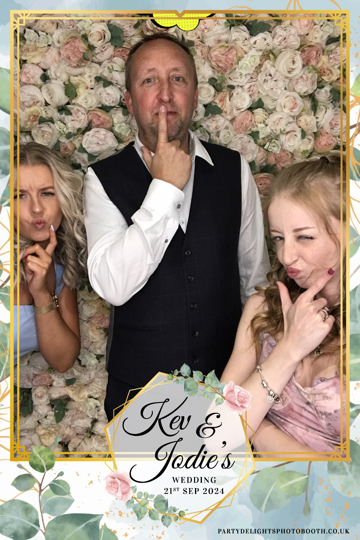 Jodie and kevs wedding | View more photos from the event at gallery.partydelightsphotobooth.co.uk/u/PartyDelightsPhotoBooth/Jodie-and-kevs-wedding
