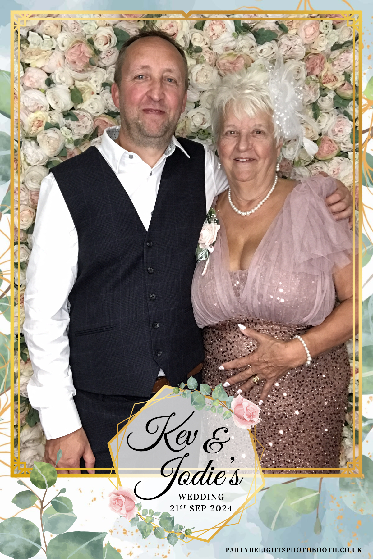 Jodie and kevs wedding | View more photos from the event at gallery.partydelightsphotobooth.co.uk/u/PartyDelightsPhotoBooth/Jodie-and-kevs-wedding