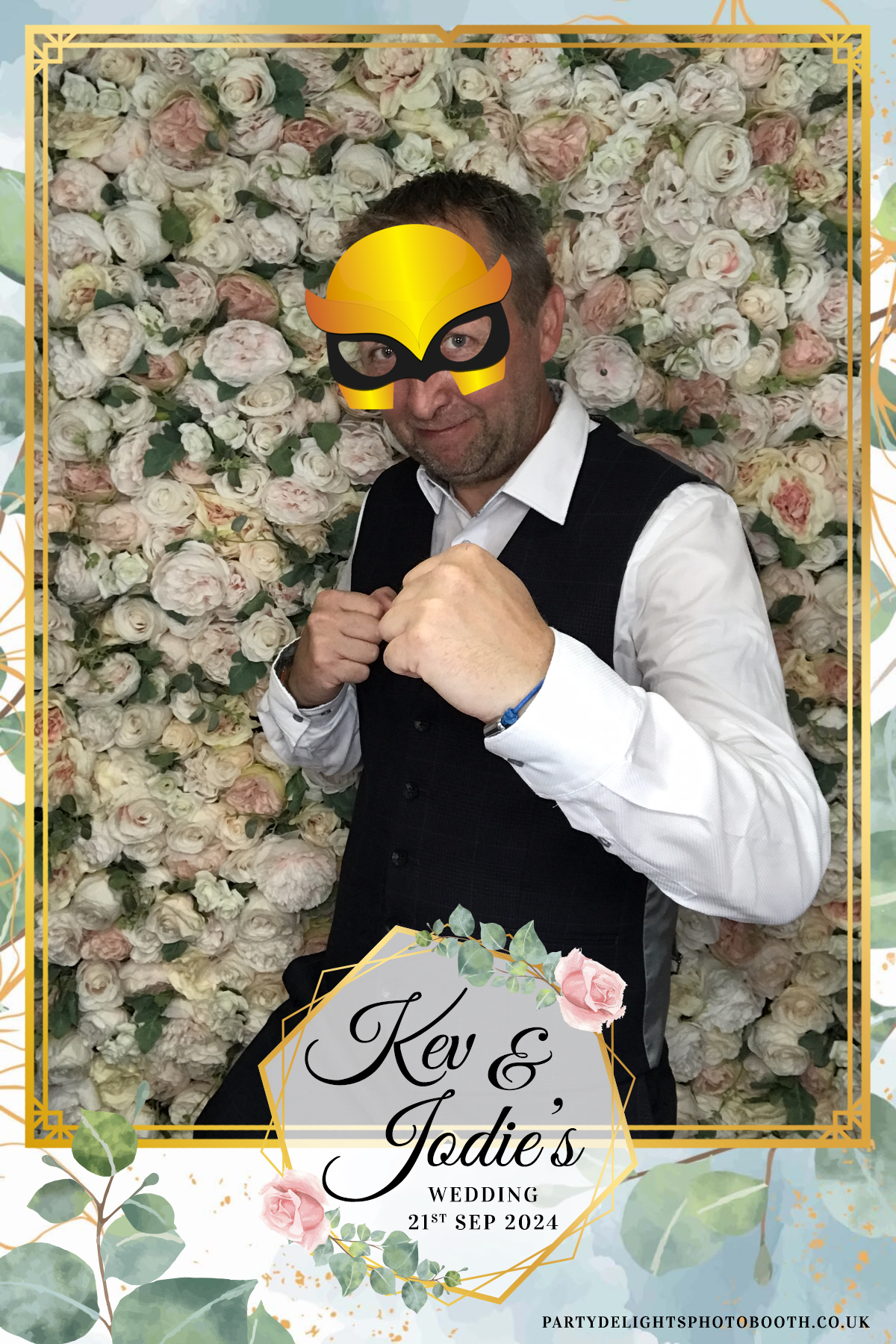 Jodie and kevs wedding | View more photos from the event at gallery.partydelightsphotobooth.co.uk/u/PartyDelightsPhotoBooth/Jodie-and-kevs-wedding