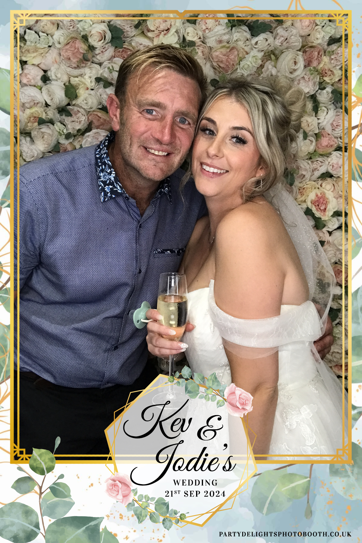 Jodie and kevs wedding | View more photos from the event at gallery.partydelightsphotobooth.co.uk/u/PartyDelightsPhotoBooth/Jodie-and-kevs-wedding