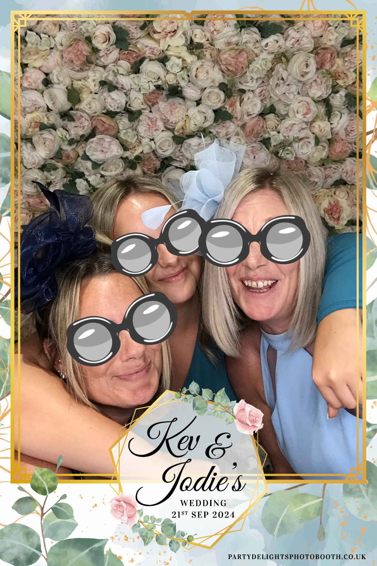 Jodie and kevs wedding | View more photos from the event at gallery.partydelightsphotobooth.co.uk/u/PartyDelightsPhotoBooth/Jodie-and-kevs-wedding