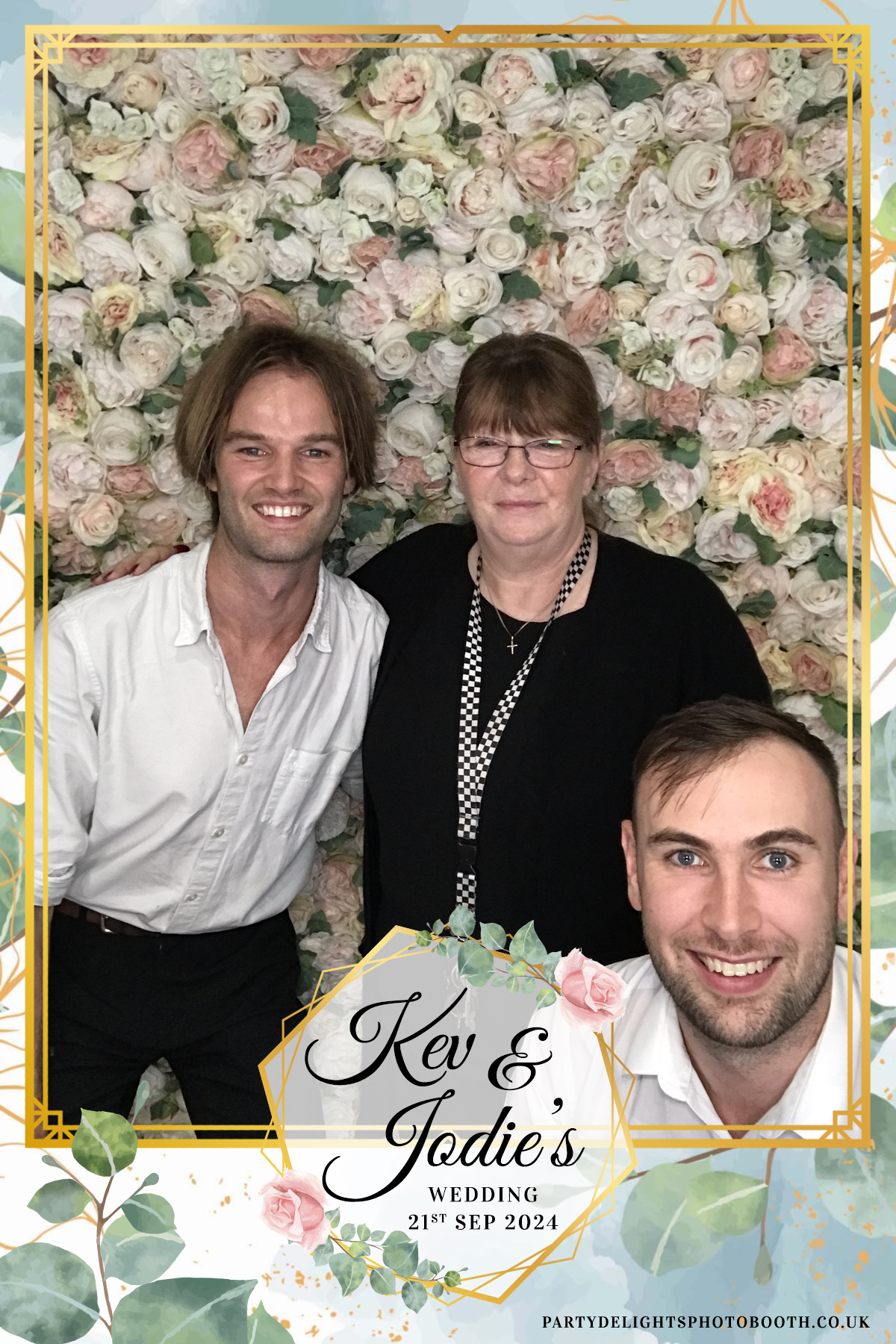Jodie and kevs wedding | View more photos from the event at gallery.partydelightsphotobooth.co.uk/u/PartyDelightsPhotoBooth/Jodie-and-kevs-wedding