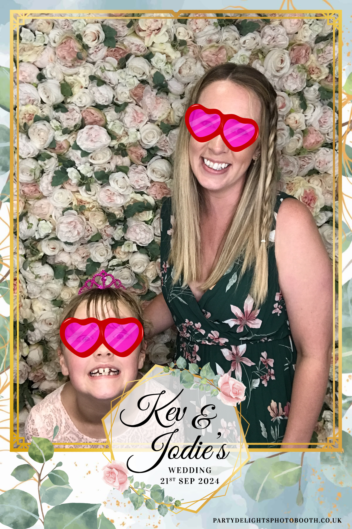 Jodie and kevs wedding | View more photos from the event at gallery.partydelightsphotobooth.co.uk/u/PartyDelightsPhotoBooth/Jodie-and-kevs-wedding