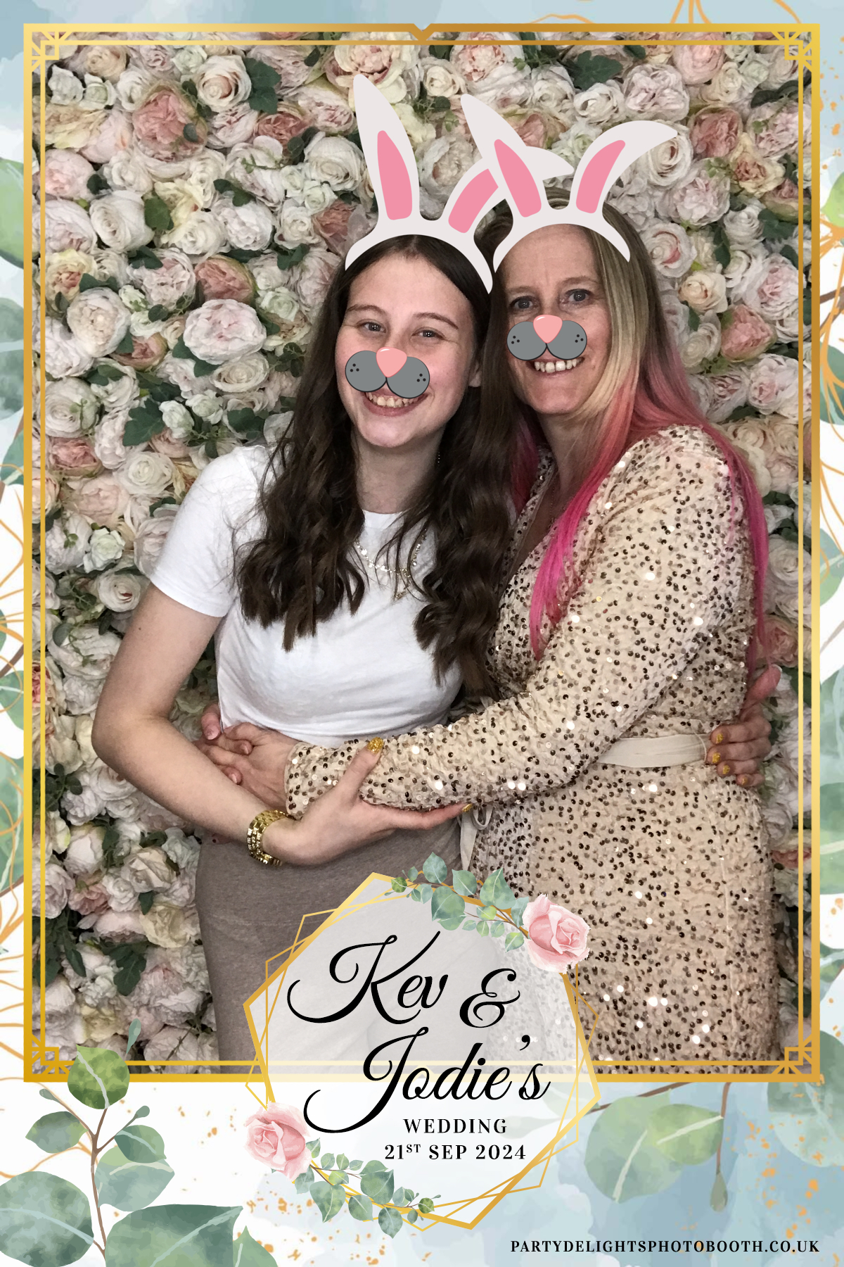 Jodie and kevs wedding | View more photos from the event at gallery.partydelightsphotobooth.co.uk/u/PartyDelightsPhotoBooth/Jodie-and-kevs-wedding
