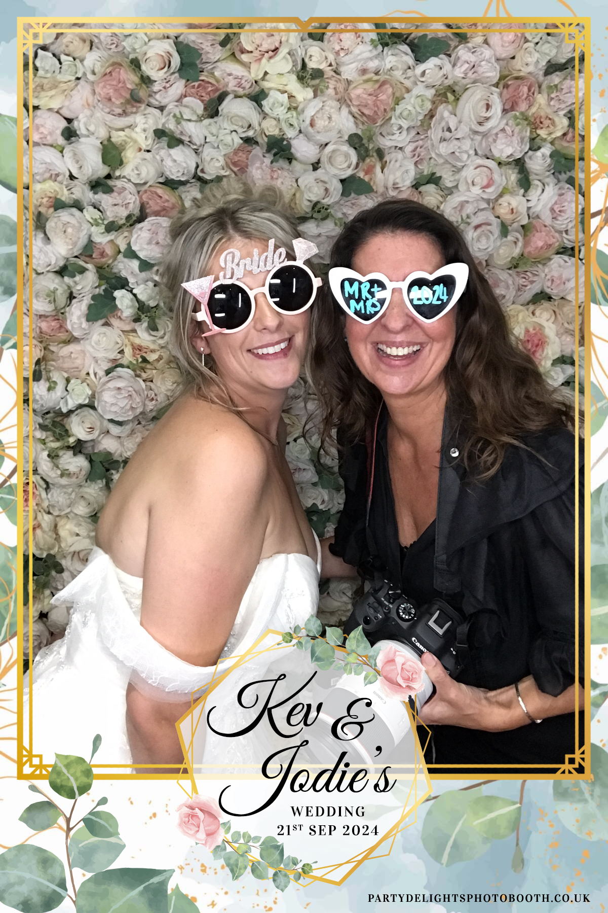 Jodie and kevs wedding | View more photos from the event at gallery.partydelightsphotobooth.co.uk/u/PartyDelightsPhotoBooth/Jodie-and-kevs-wedding