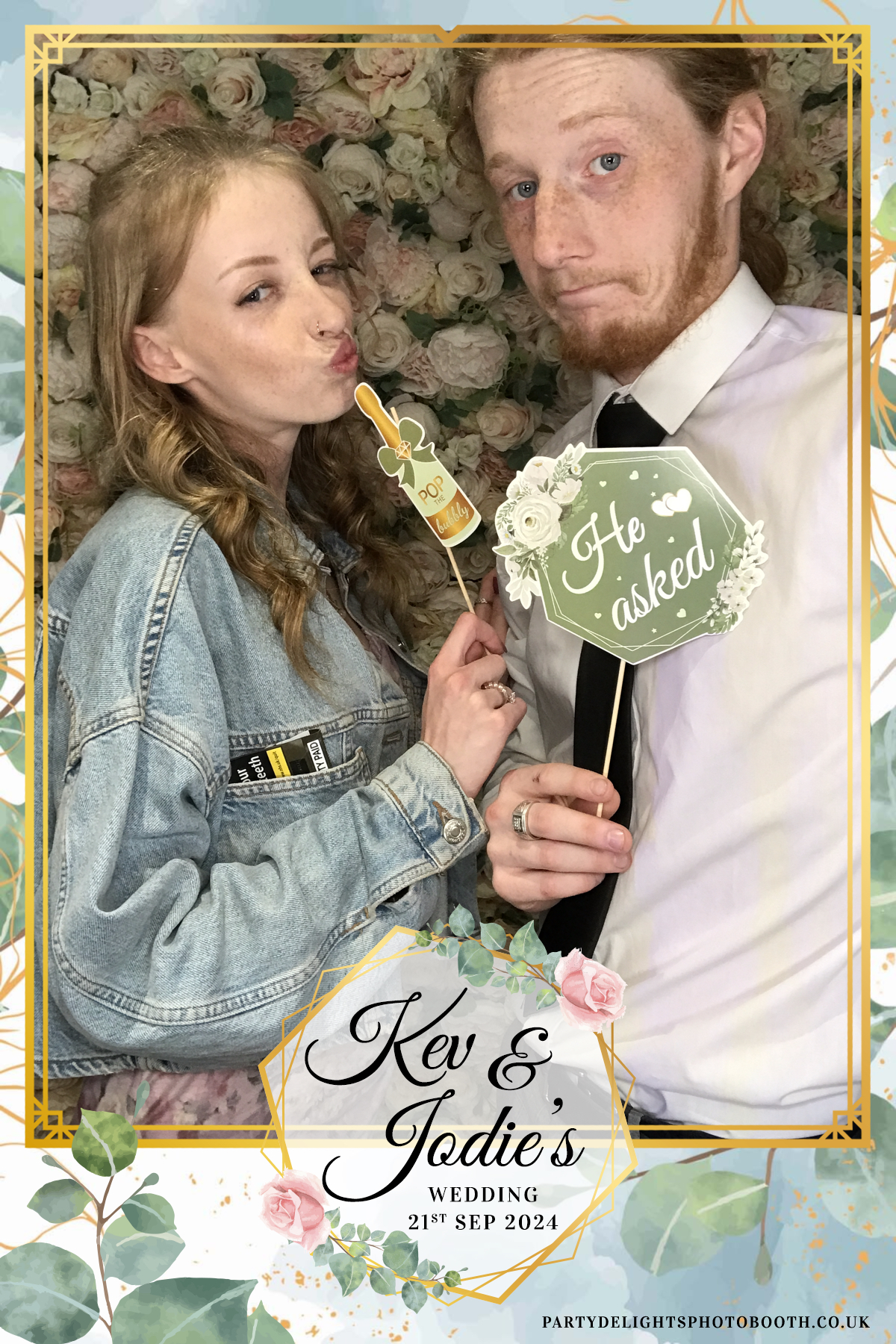 Jodie and kevs wedding | View more photos from the event at gallery.partydelightsphotobooth.co.uk/u/PartyDelightsPhotoBooth/Jodie-and-kevs-wedding