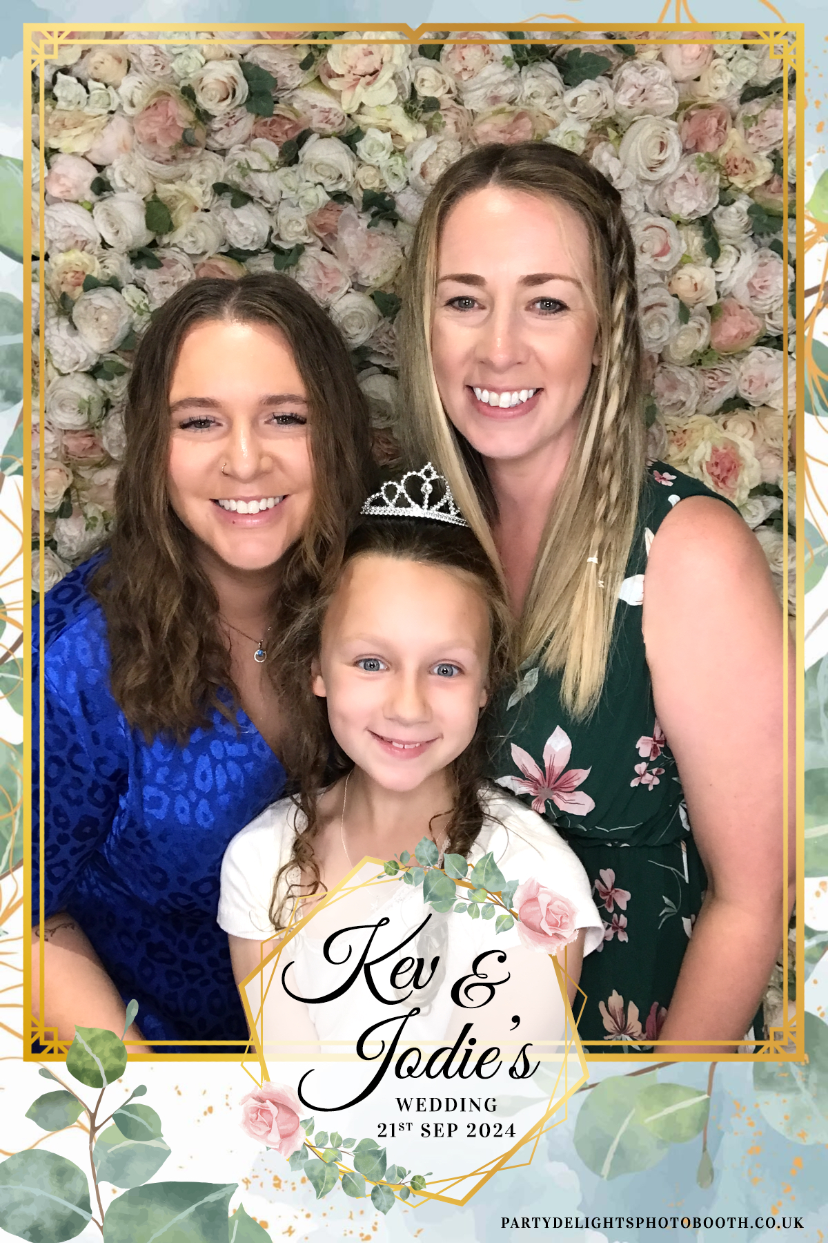 Jodie and kevs wedding | View more photos from the event at gallery.partydelightsphotobooth.co.uk/u/PartyDelightsPhotoBooth/Jodie-and-kevs-wedding