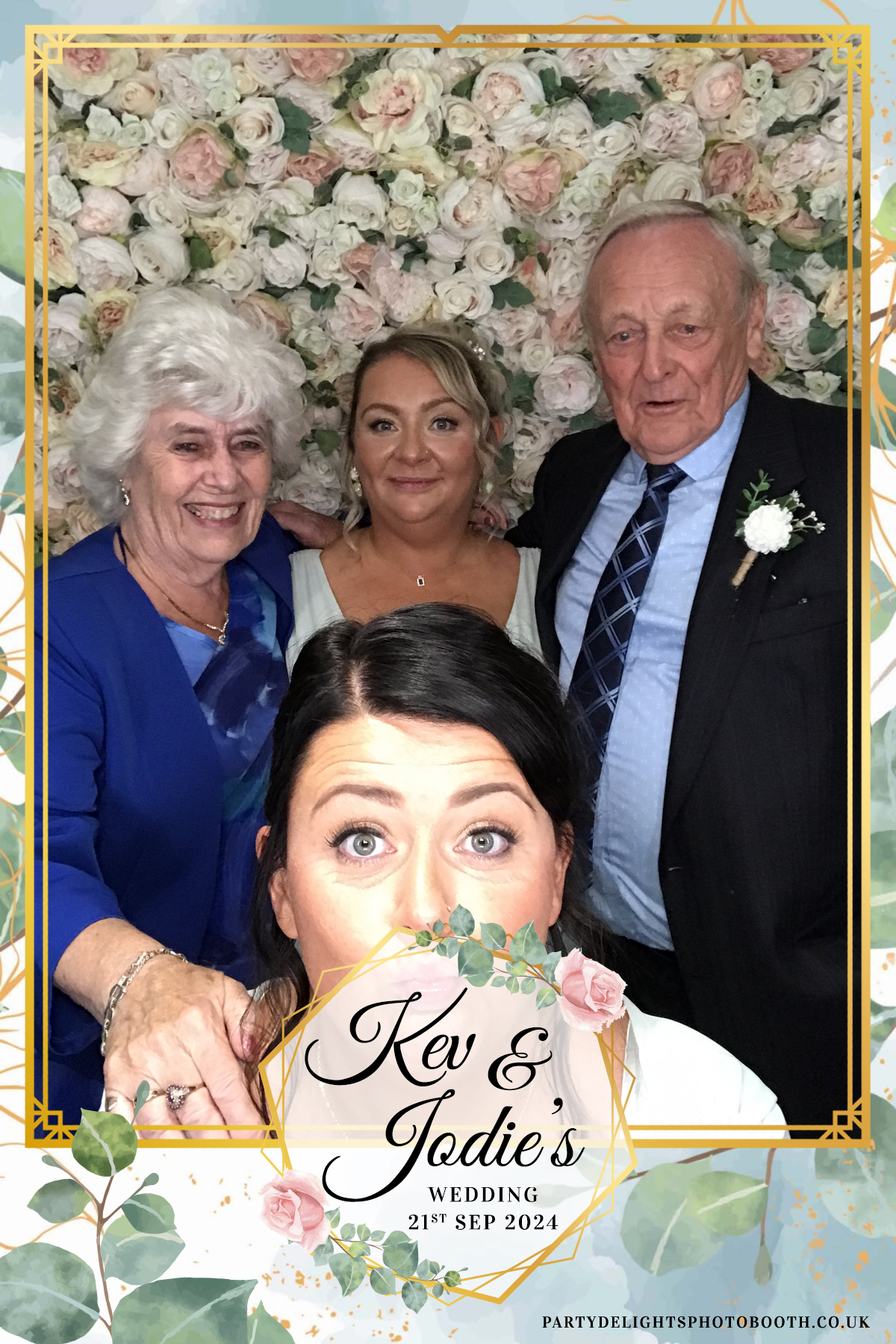 Jodie and kevs wedding | View more photos from the event at gallery.partydelightsphotobooth.co.uk/u/PartyDelightsPhotoBooth/Jodie-and-kevs-wedding