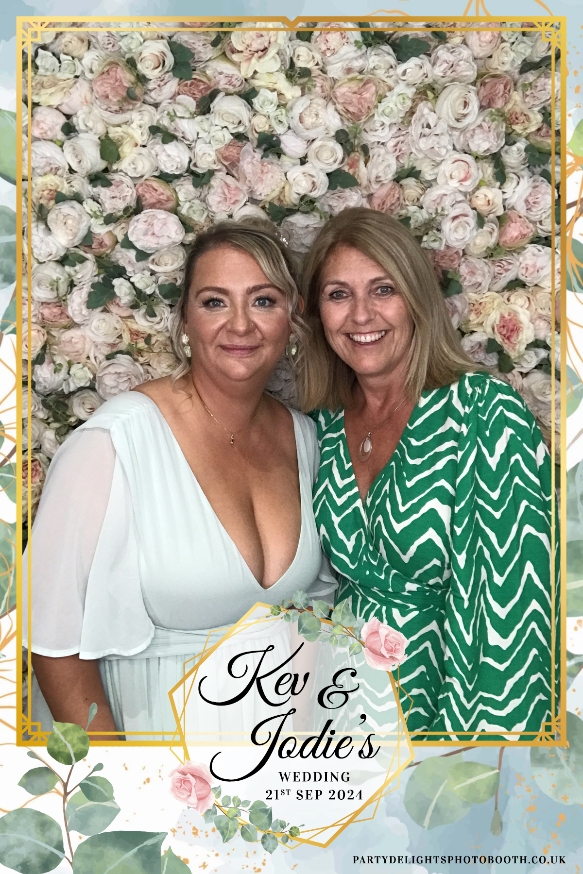 Jodie and kevs wedding | View more photos from the event at gallery.partydelightsphotobooth.co.uk/u/PartyDelightsPhotoBooth/Jodie-and-kevs-wedding