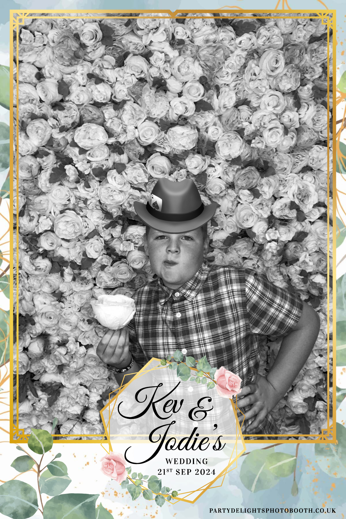 Jodie and kevs wedding | View more photos from the event at gallery.partydelightsphotobooth.co.uk/u/PartyDelightsPhotoBooth/Jodie-and-kevs-wedding