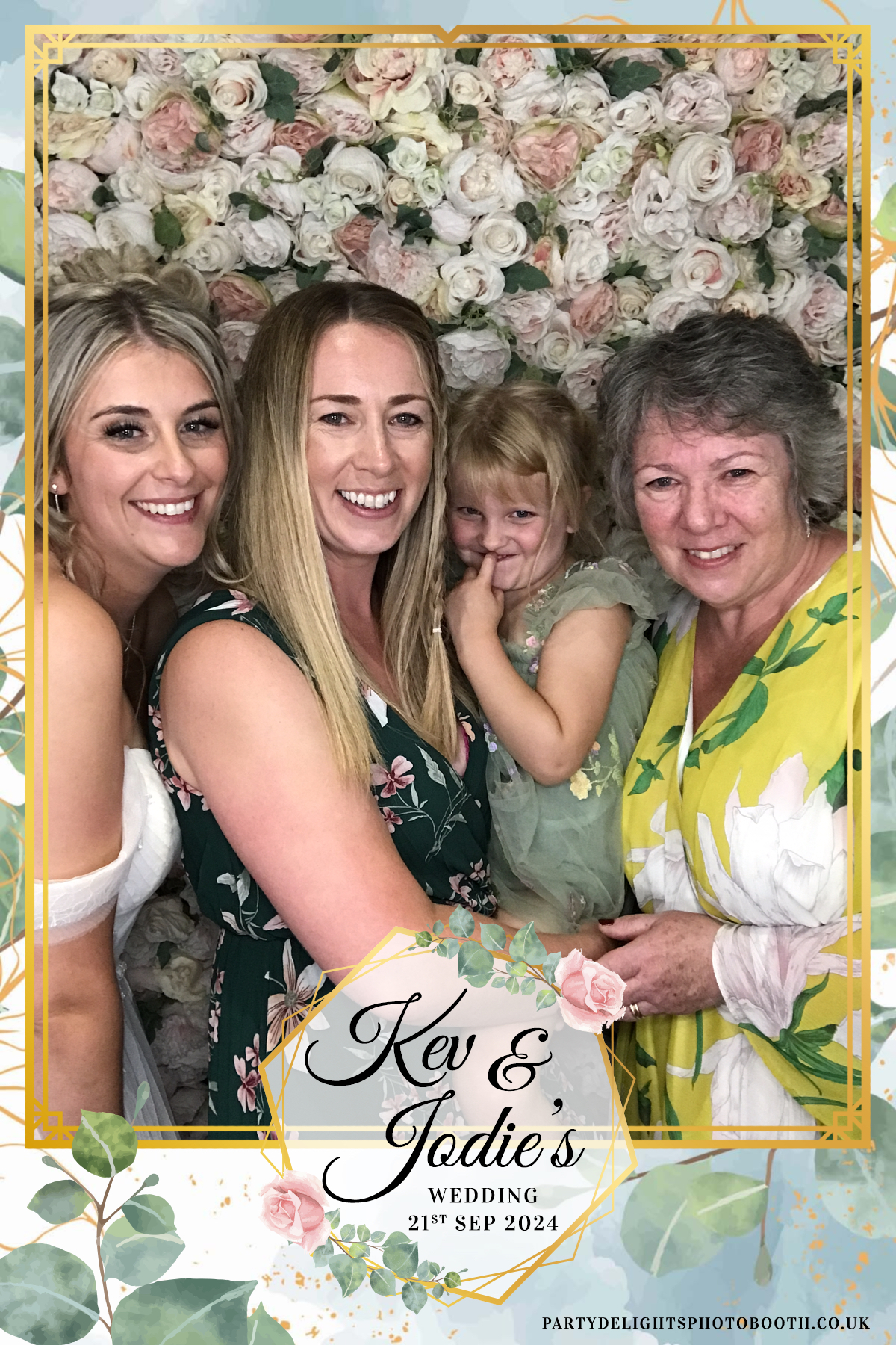 Jodie and kevs wedding | View more photos from the event at gallery.partydelightsphotobooth.co.uk/u/PartyDelightsPhotoBooth/Jodie-and-kevs-wedding