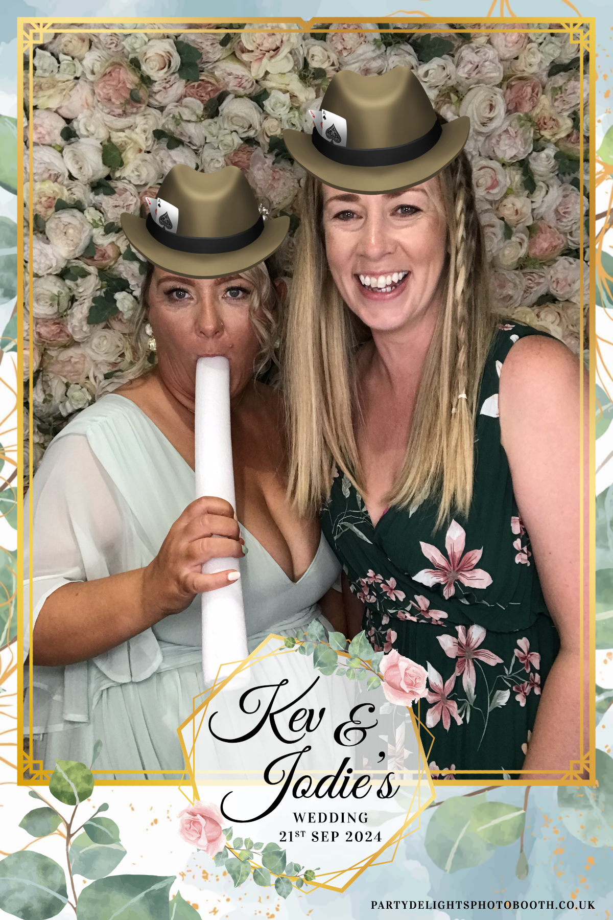 Jodie and kevs wedding | View more photos from the event at gallery.partydelightsphotobooth.co.uk/u/PartyDelightsPhotoBooth/Jodie-and-kevs-wedding