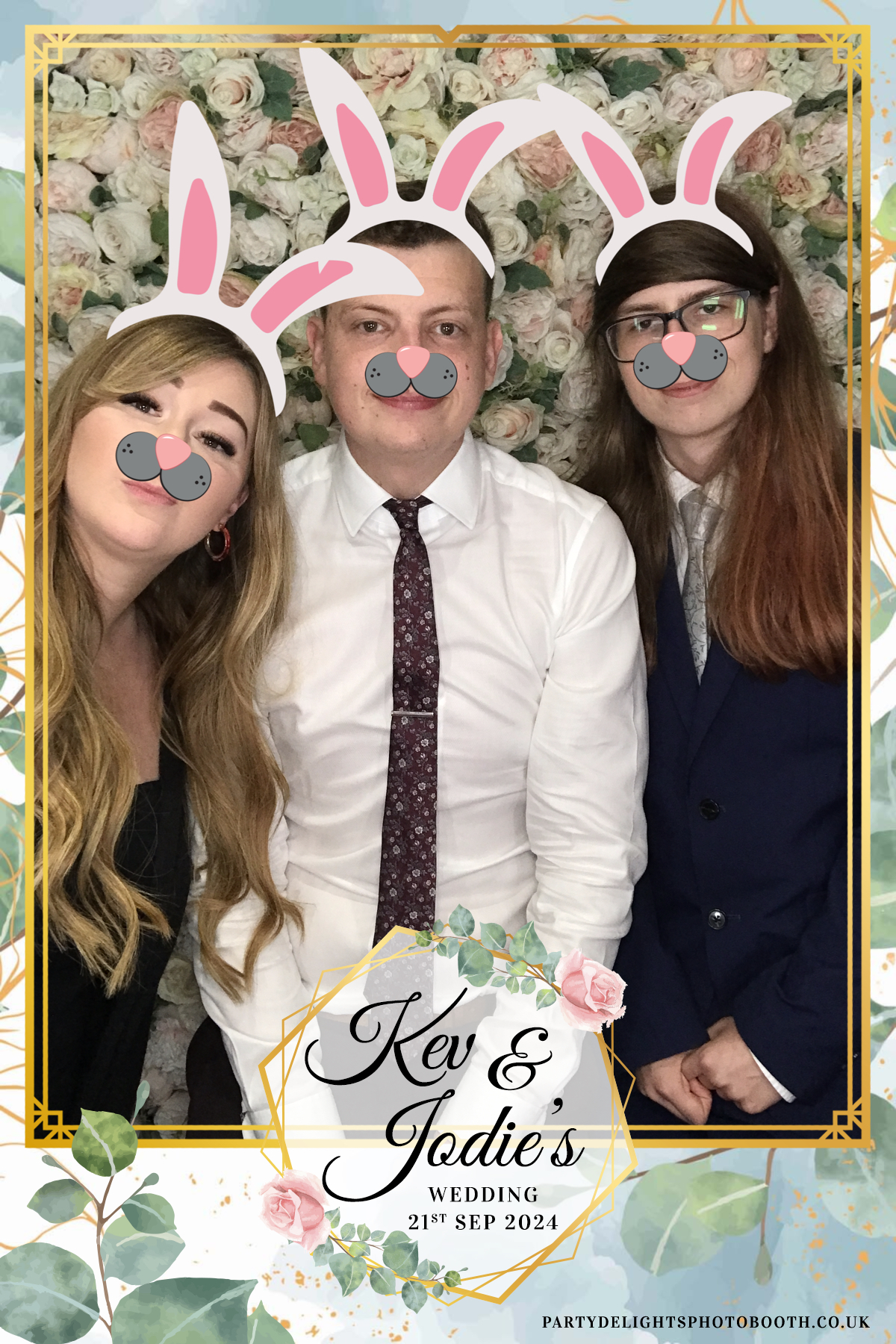 Jodie and kevs wedding | View more photos from the event at gallery.partydelightsphotobooth.co.uk/u/PartyDelightsPhotoBooth/Jodie-and-kevs-wedding