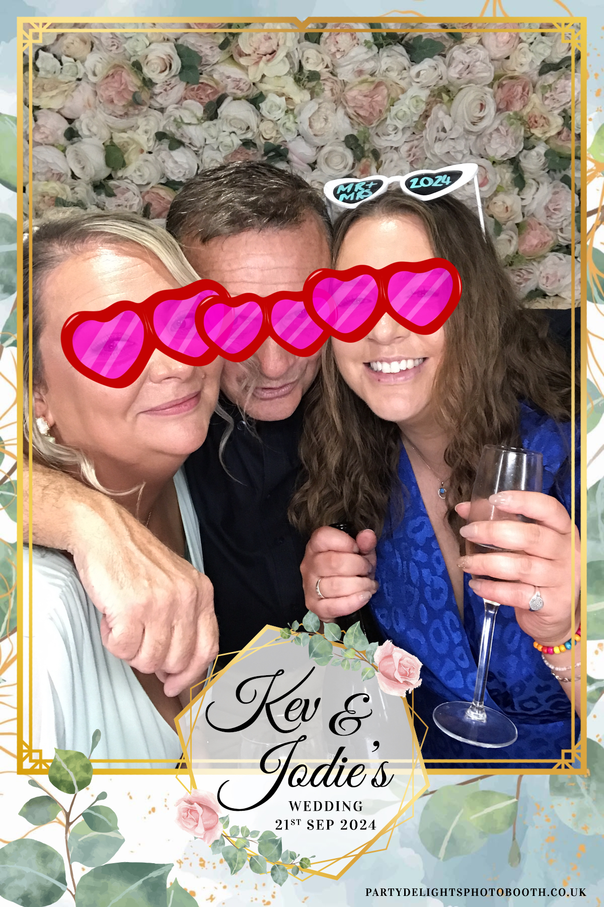 Jodie and kevs wedding | View more photos from the event at gallery.partydelightsphotobooth.co.uk/u/PartyDelightsPhotoBooth/Jodie-and-kevs-wedding