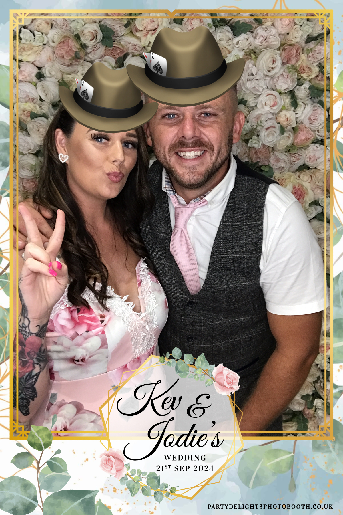 Jodie and kevs wedding | View more photos from the event at gallery.partydelightsphotobooth.co.uk/u/PartyDelightsPhotoBooth/Jodie-and-kevs-wedding