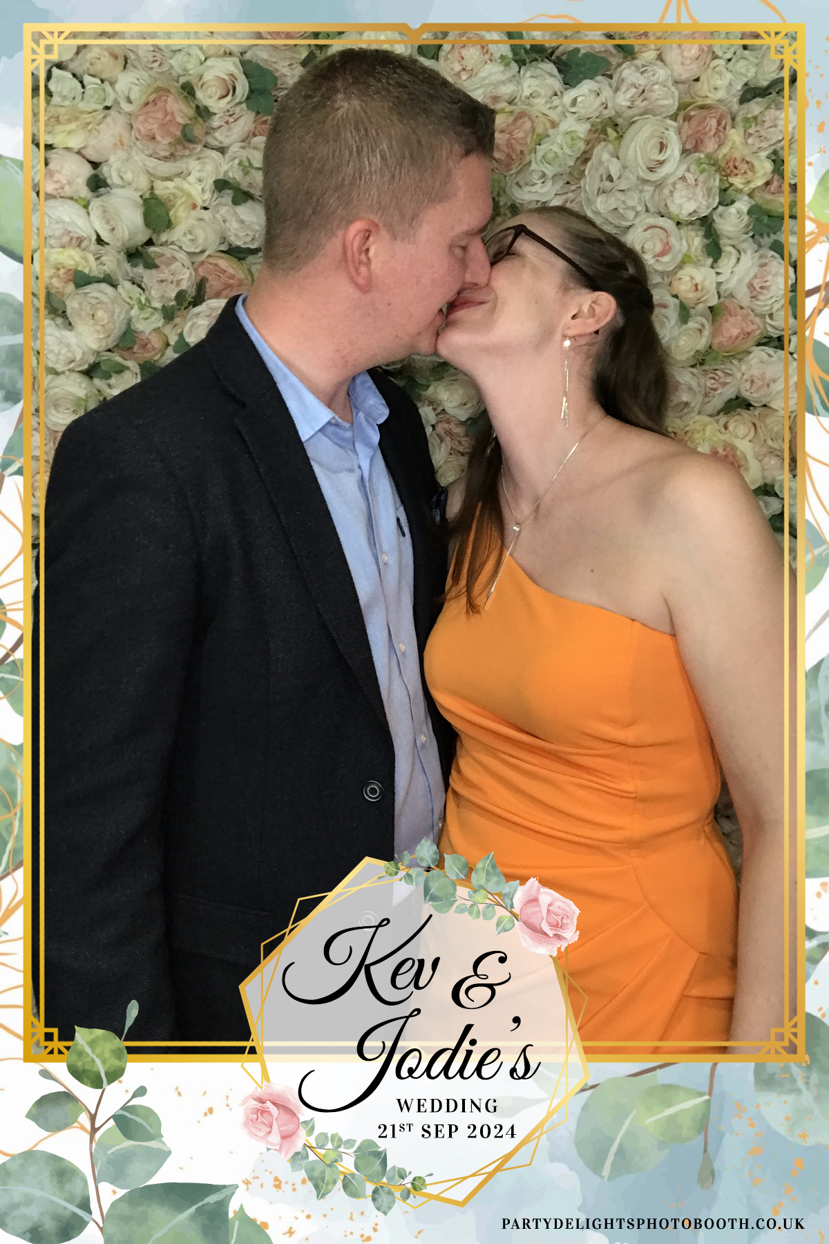 Jodie and kevs wedding | View more photos from the event at gallery.partydelightsphotobooth.co.uk/u/PartyDelightsPhotoBooth/Jodie-and-kevs-wedding