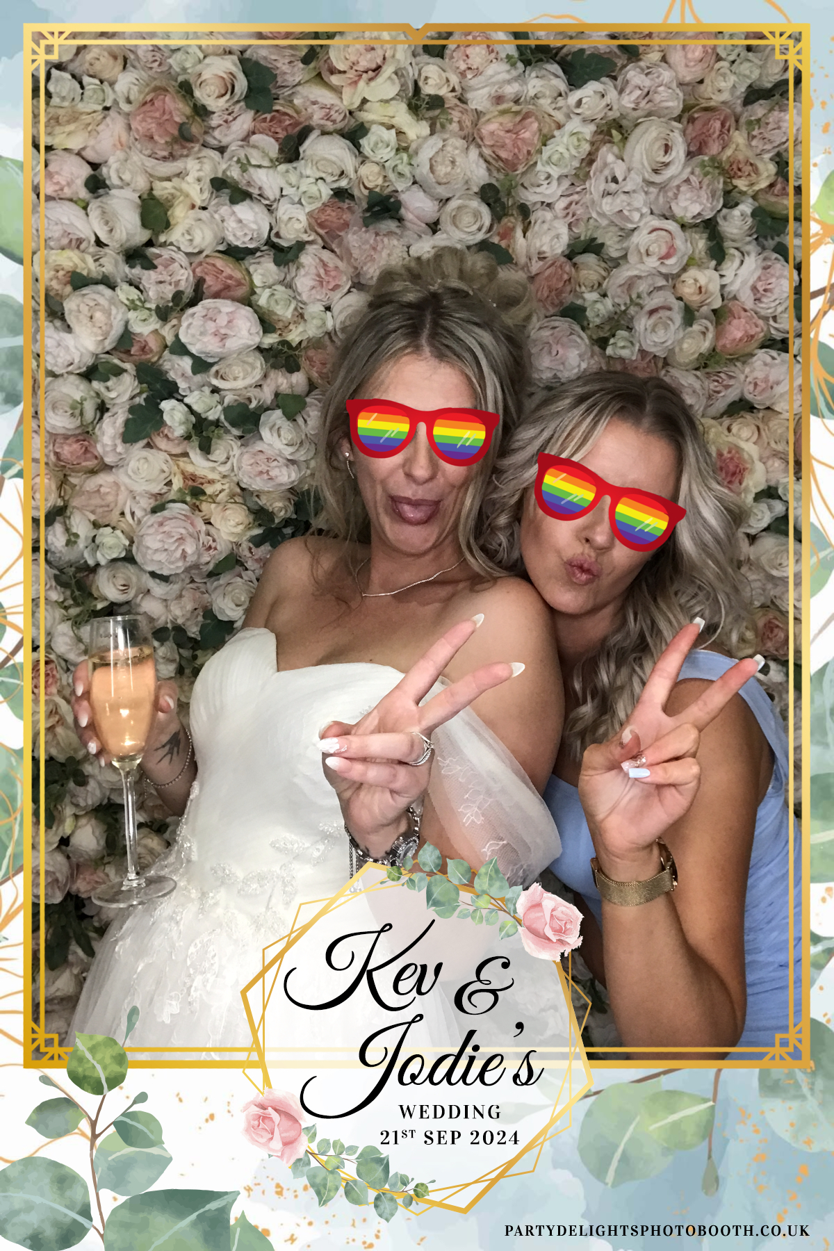Jodie and kevs wedding | View more photos from the event at gallery.partydelightsphotobooth.co.uk/u/PartyDelightsPhotoBooth/Jodie-and-kevs-wedding