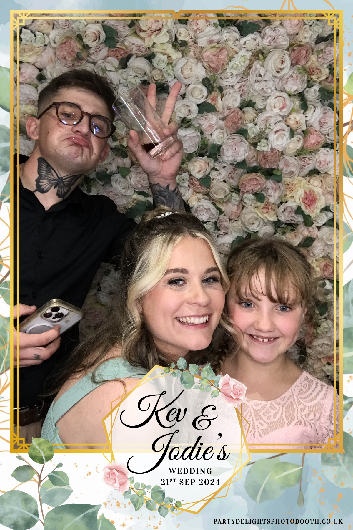 Jodie and kevs wedding | View more photos from the event at gallery.partydelightsphotobooth.co.uk/u/PartyDelightsPhotoBooth/Jodie-and-kevs-wedding