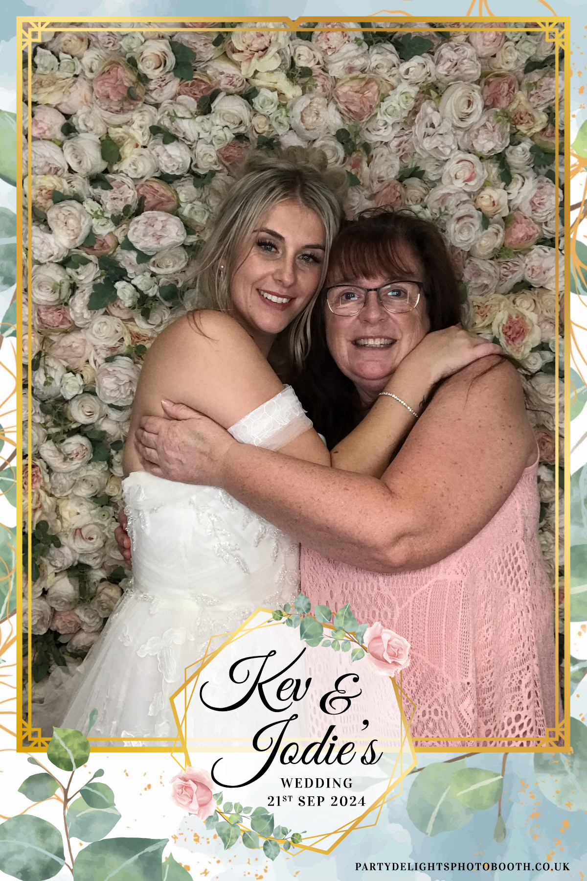 Jodie and kevs wedding | View more photos from the event at gallery.partydelightsphotobooth.co.uk/u/PartyDelightsPhotoBooth/Jodie-and-kevs-wedding