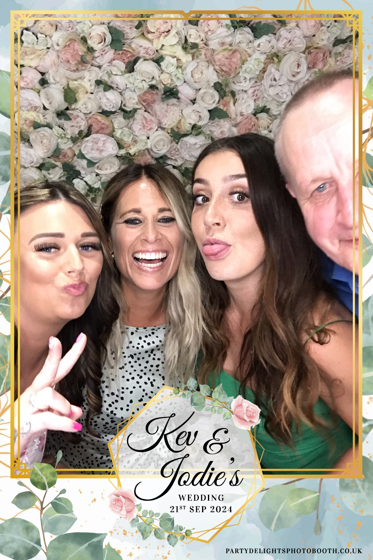 Jodie and kevs wedding | View more photos from the event at gallery.partydelightsphotobooth.co.uk/u/PartyDelightsPhotoBooth/Jodie-and-kevs-wedding