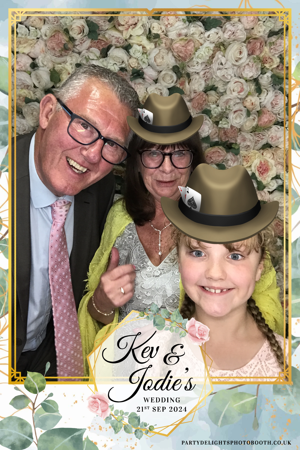 Jodie and kevs wedding | View more photos from the event at gallery.partydelightsphotobooth.co.uk/u/PartyDelightsPhotoBooth/Jodie-and-kevs-wedding