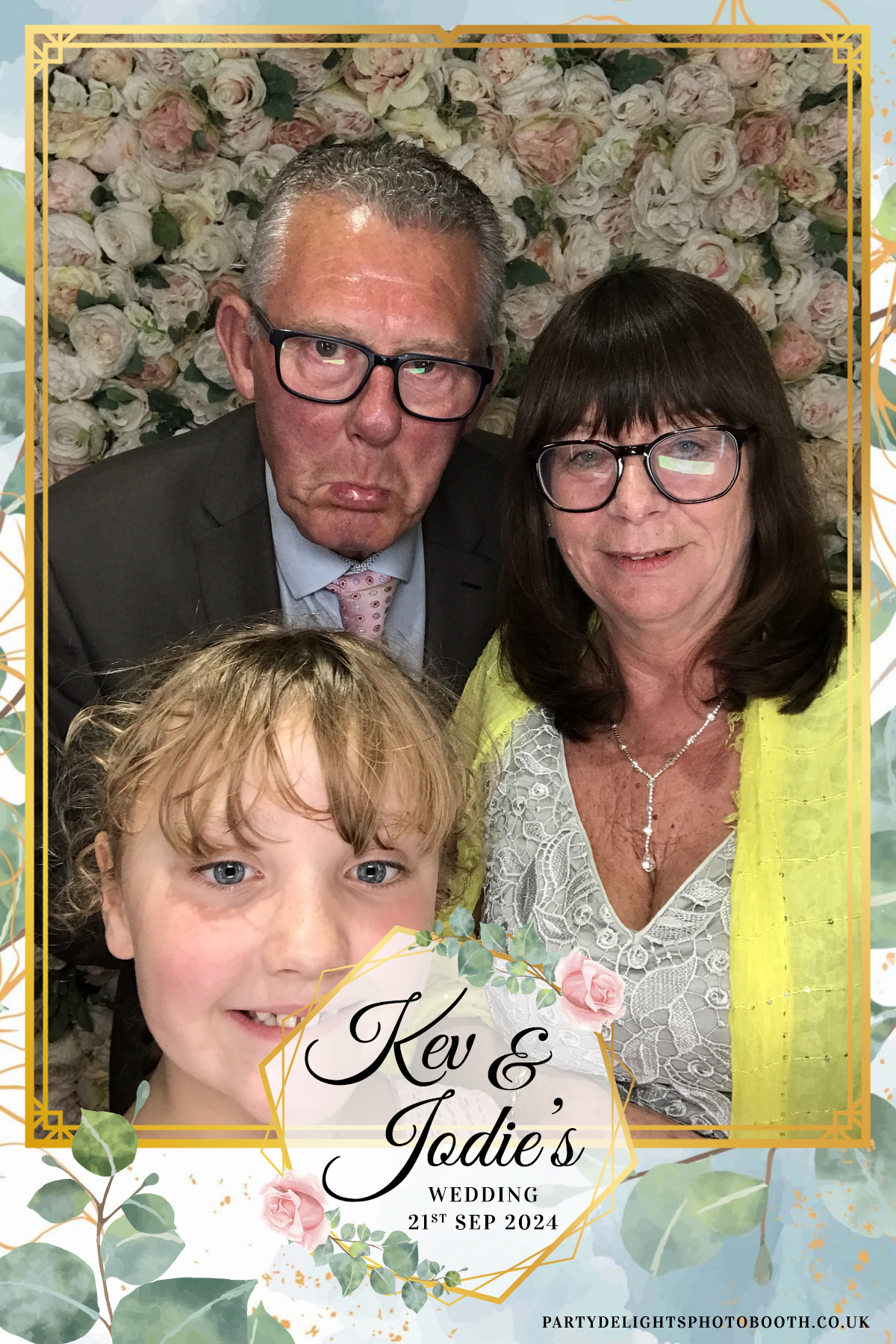 Jodie and kevs wedding | View more photos from the event at gallery.partydelightsphotobooth.co.uk/u/PartyDelightsPhotoBooth/Jodie-and-kevs-wedding