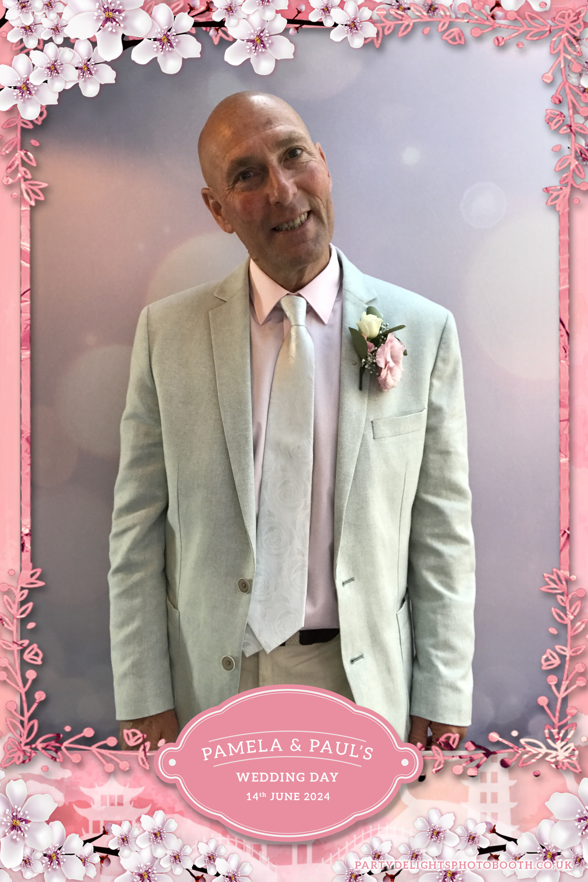 Pamela & Paul's Wedding | View more photos from the event at gallery.partydelightsphotobooth.co.uk/u/PartyDelightsPhotoBooth/Pamela-Pauls-Wedding