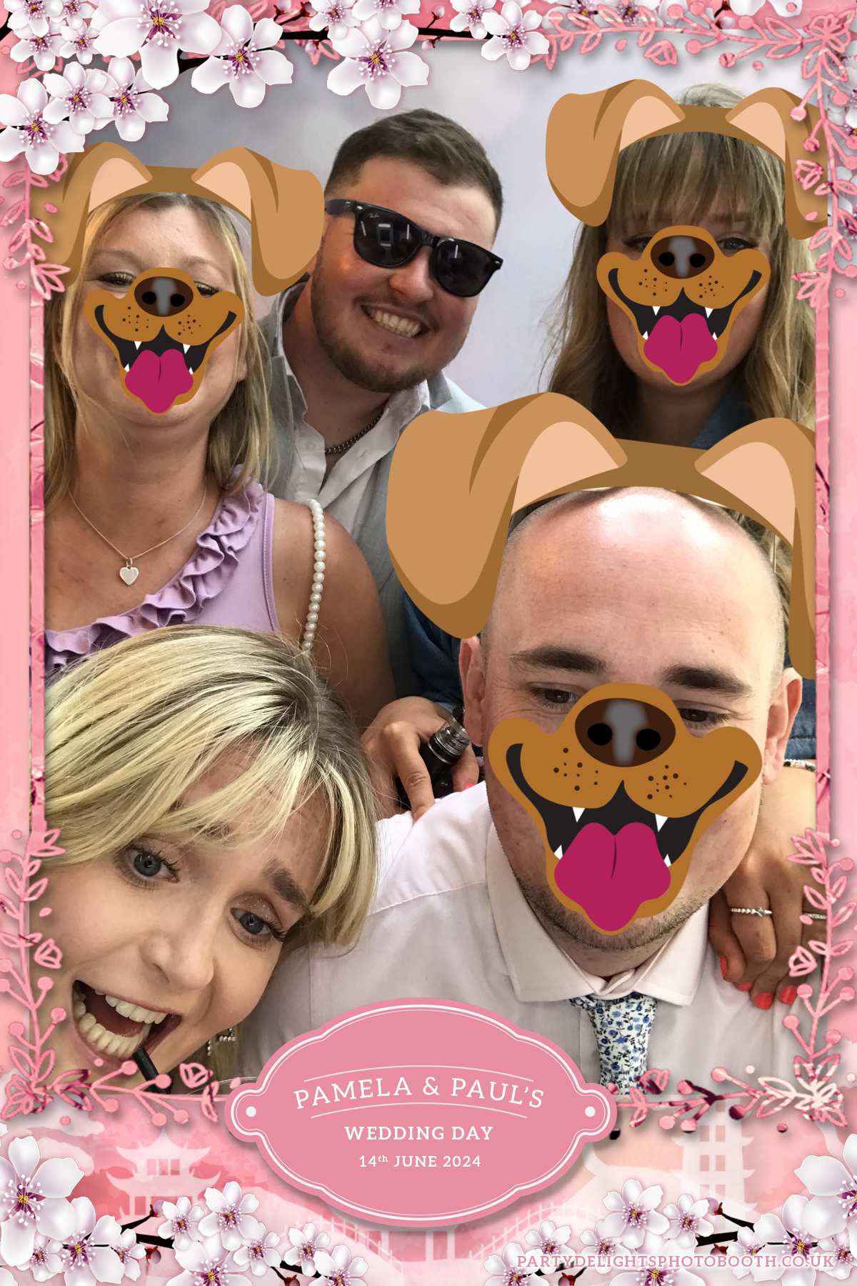 Pamela & Paul's Wedding | View more photos from the event at gallery.partydelightsphotobooth.co.uk/u/PartyDelightsPhotoBooth/Pamela-Pauls-Wedding