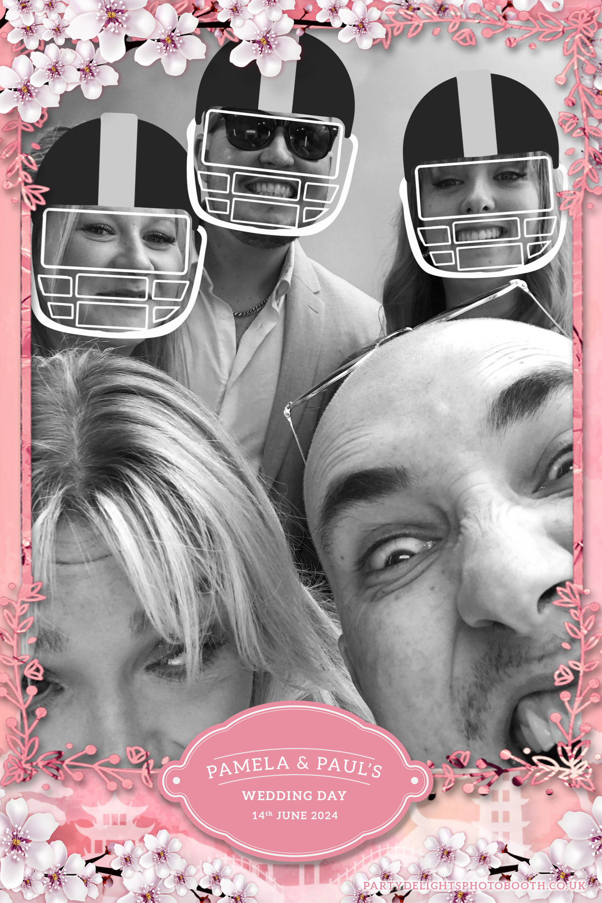 Pamela & Paul's Wedding | View more photos from the event at gallery.partydelightsphotobooth.co.uk/u/PartyDelightsPhotoBooth/Pamela-Pauls-Wedding