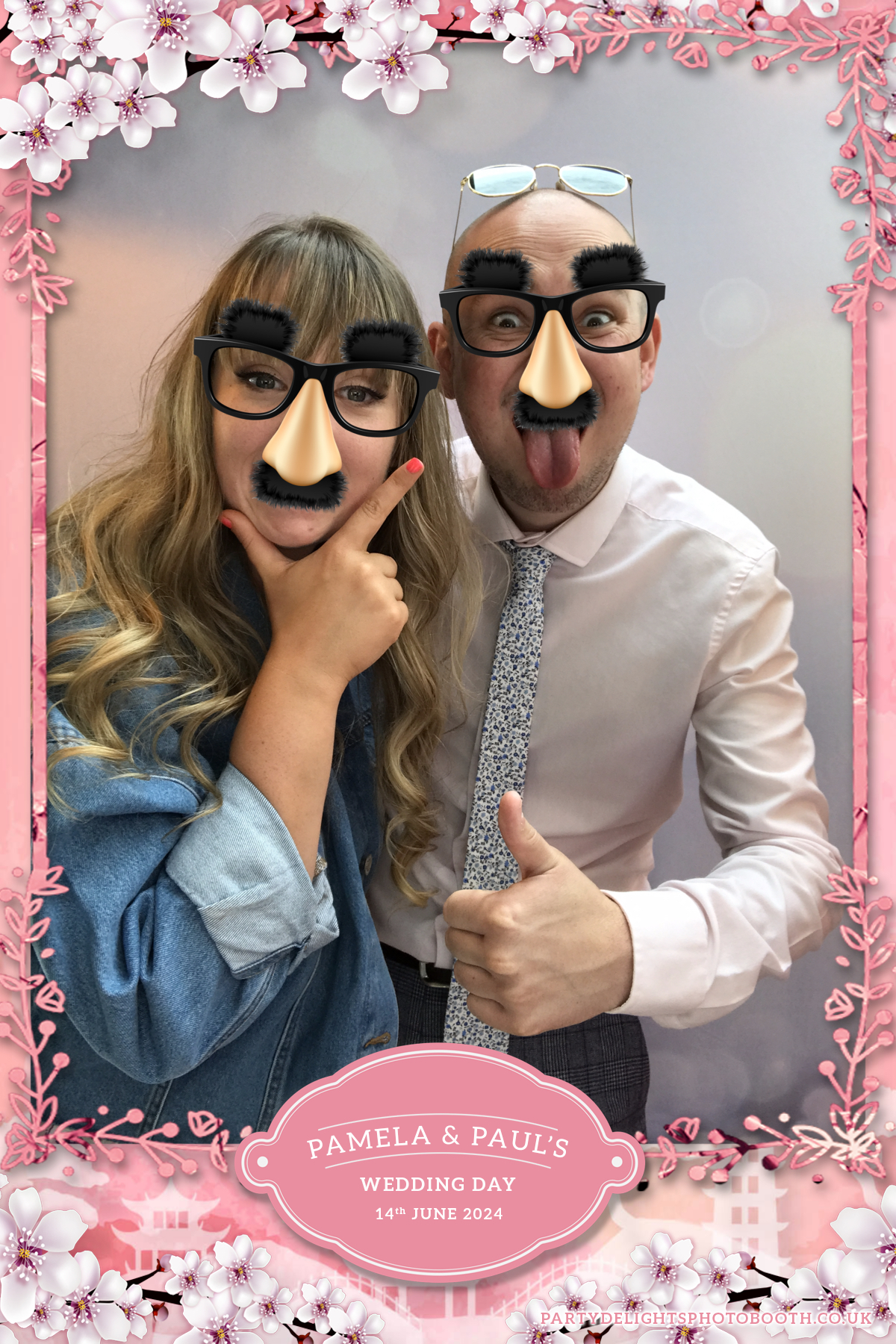 Pamela & Paul's Wedding | View more photos from the event at gallery.partydelightsphotobooth.co.uk/u/PartyDelightsPhotoBooth/Pamela-Pauls-Wedding