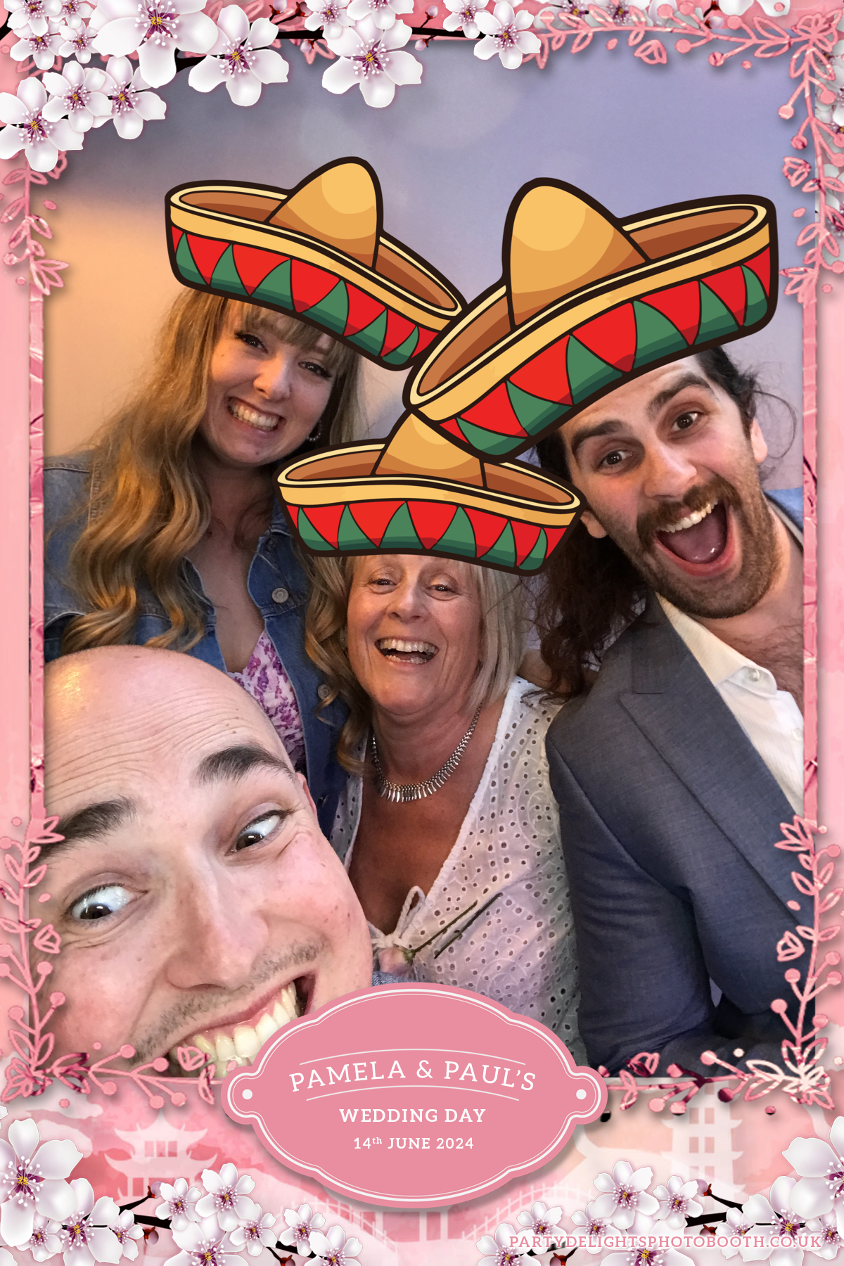 Pamela & Paul's Wedding | View more photos from the event at gallery.partydelightsphotobooth.co.uk/u/PartyDelightsPhotoBooth/Pamela-Pauls-Wedding