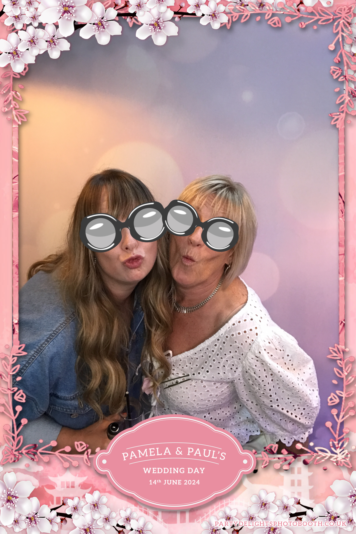 Pamela & Paul's Wedding | View more photos from the event at gallery.partydelightsphotobooth.co.uk/u/PartyDelightsPhotoBooth/Pamela-Pauls-Wedding