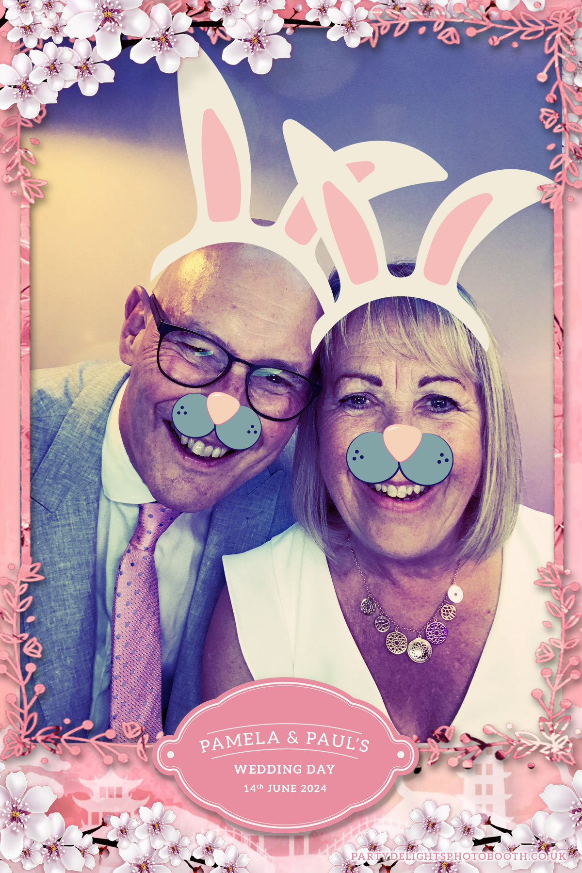 Pamela & Paul's Wedding | View more photos from the event at gallery.partydelightsphotobooth.co.uk/u/PartyDelightsPhotoBooth/Pamela-Pauls-Wedding