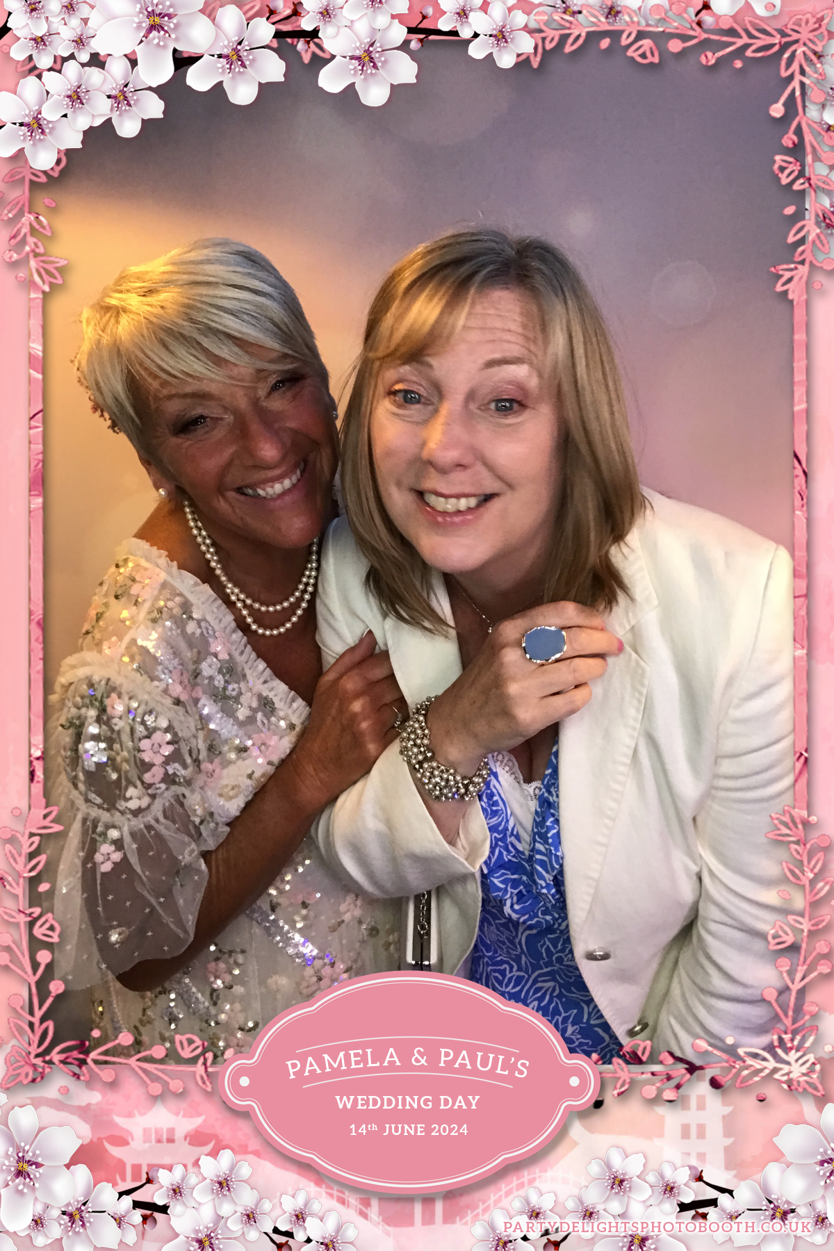 Pamela & Paul's Wedding | View more photos from the event at gallery.partydelightsphotobooth.co.uk/u/PartyDelightsPhotoBooth/Pamela-Pauls-Wedding
