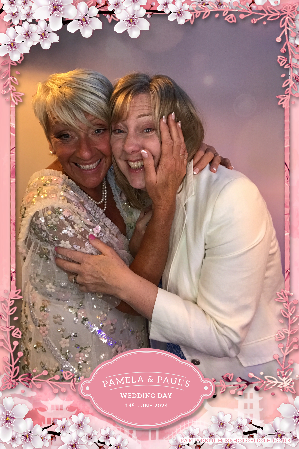 Pamela & Paul's Wedding | View more photos from the event at gallery.partydelightsphotobooth.co.uk/u/PartyDelightsPhotoBooth/Pamela-Pauls-Wedding